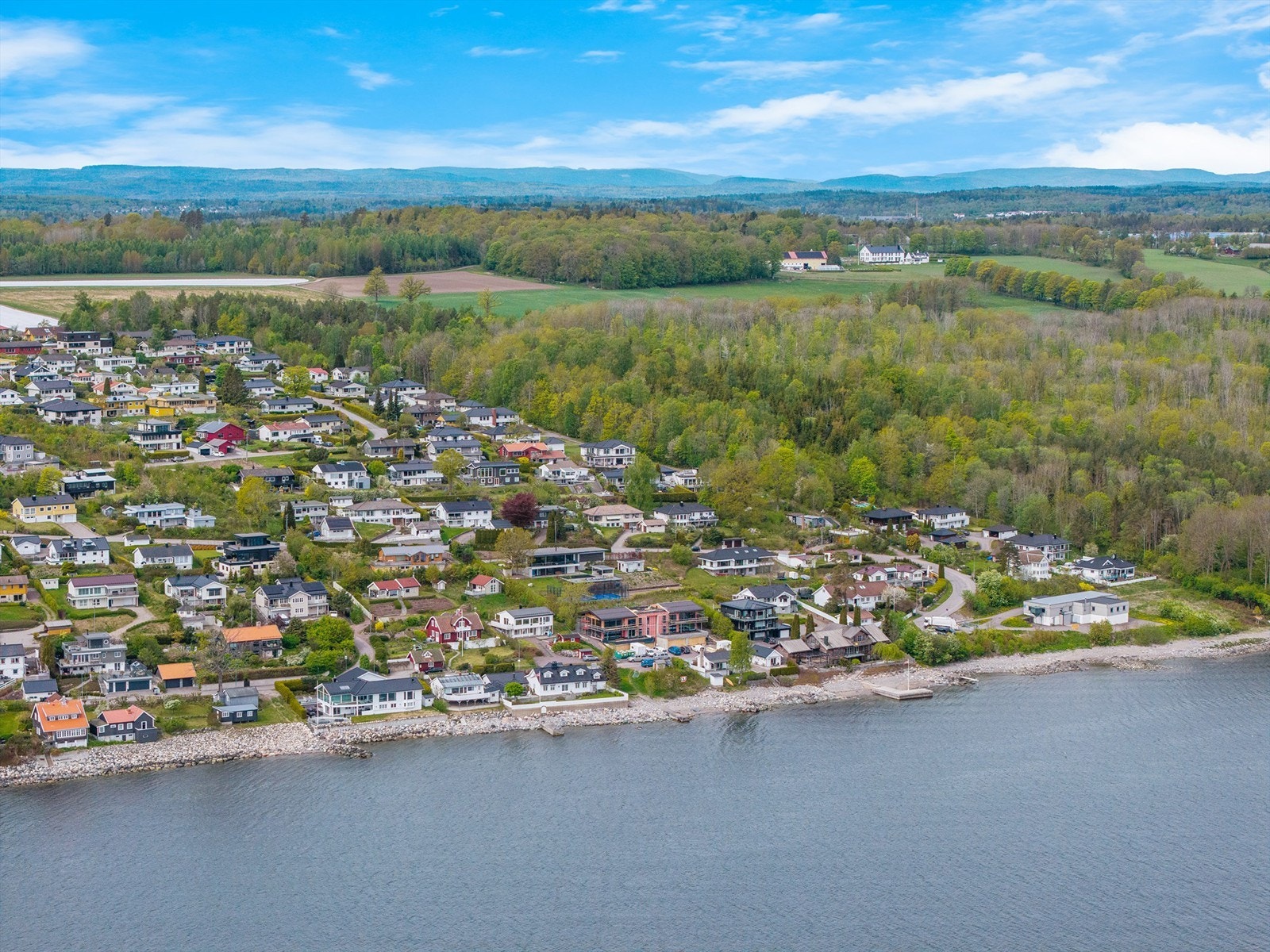Fra Åsgårdstrand er det kort vei til både Tønsberg og Horten. Galleribilde