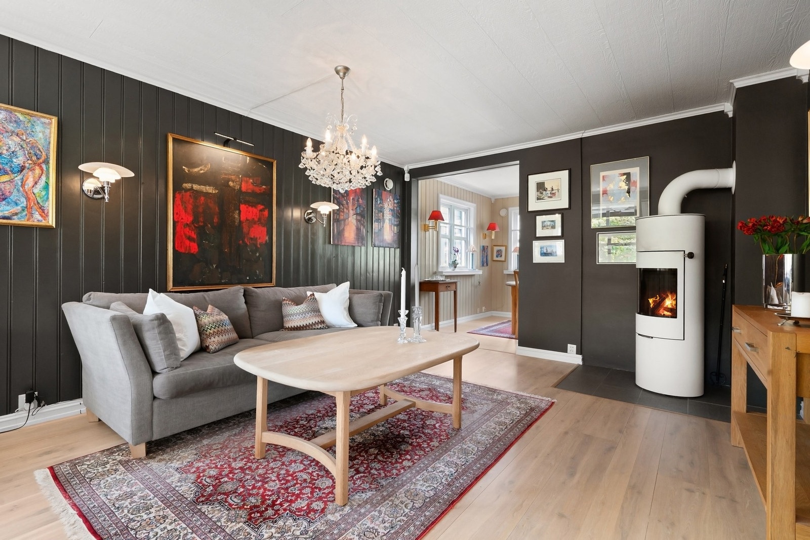 Stue med peisovn Galleribilde