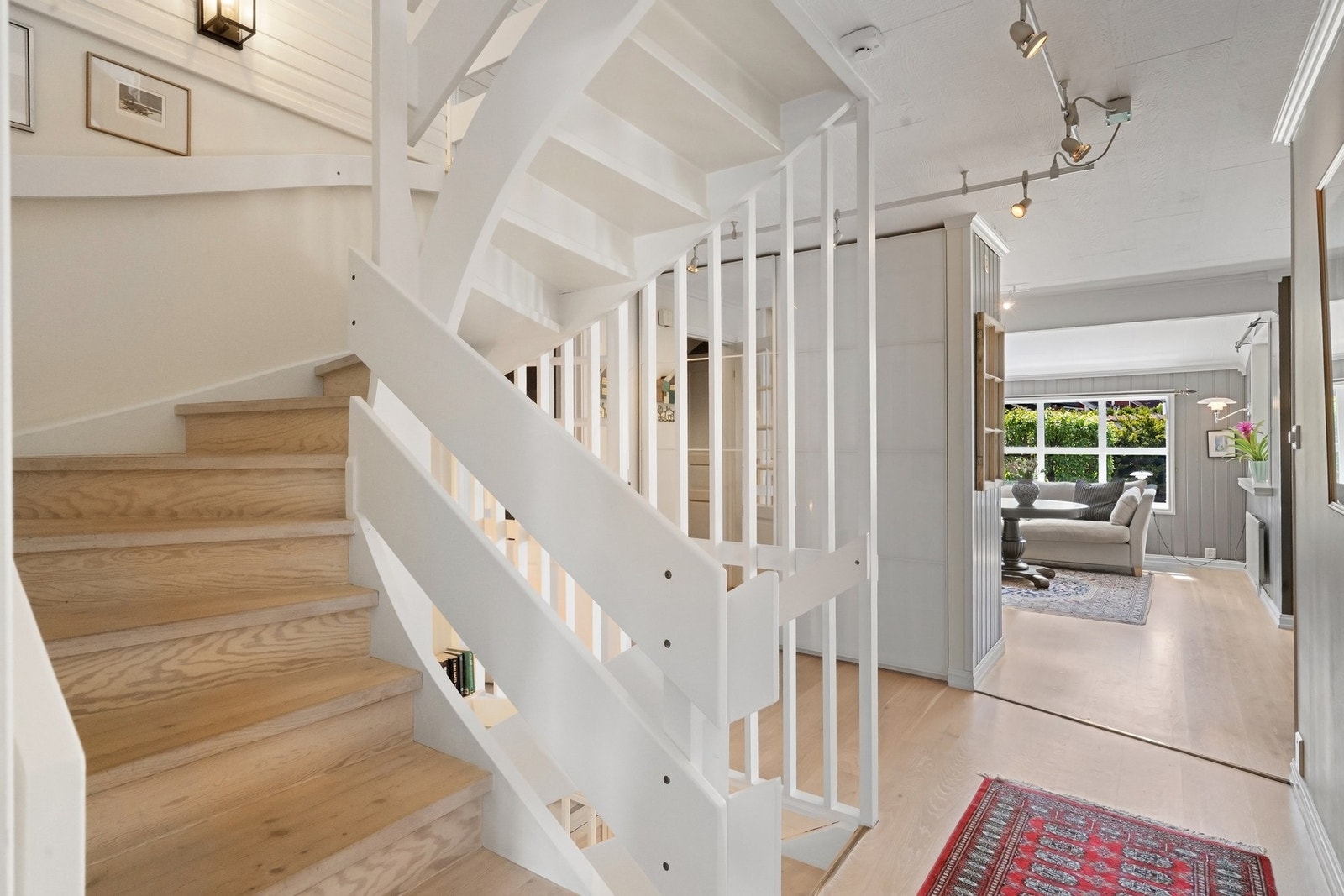 Trappeløp 1.etasje Galleribilde