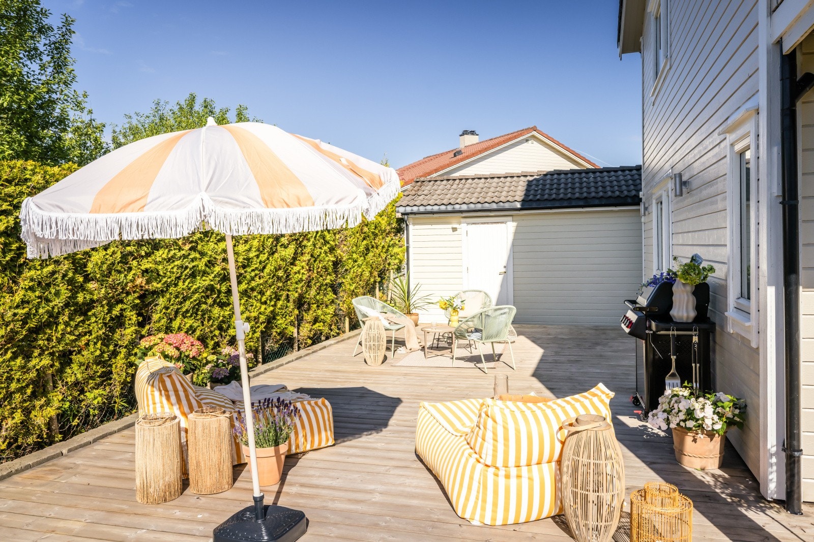 - Inviter familie og venner på grillmiddag på solfylte dager! - Galleribilde