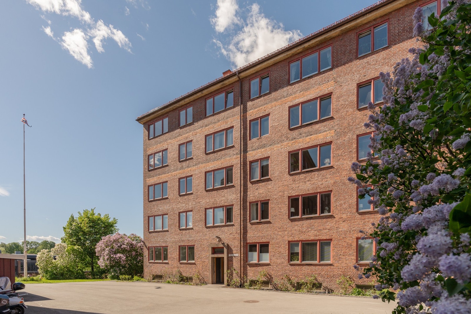 Borettslaget er svært veldrevet, og det gjelder også uteområdene. Galleribilde