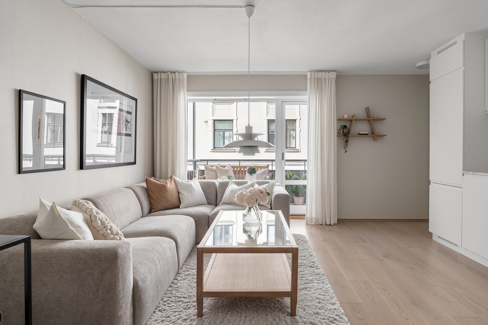Varmtvann og fyring er inkludert i felleskostnadene. Galleribilde