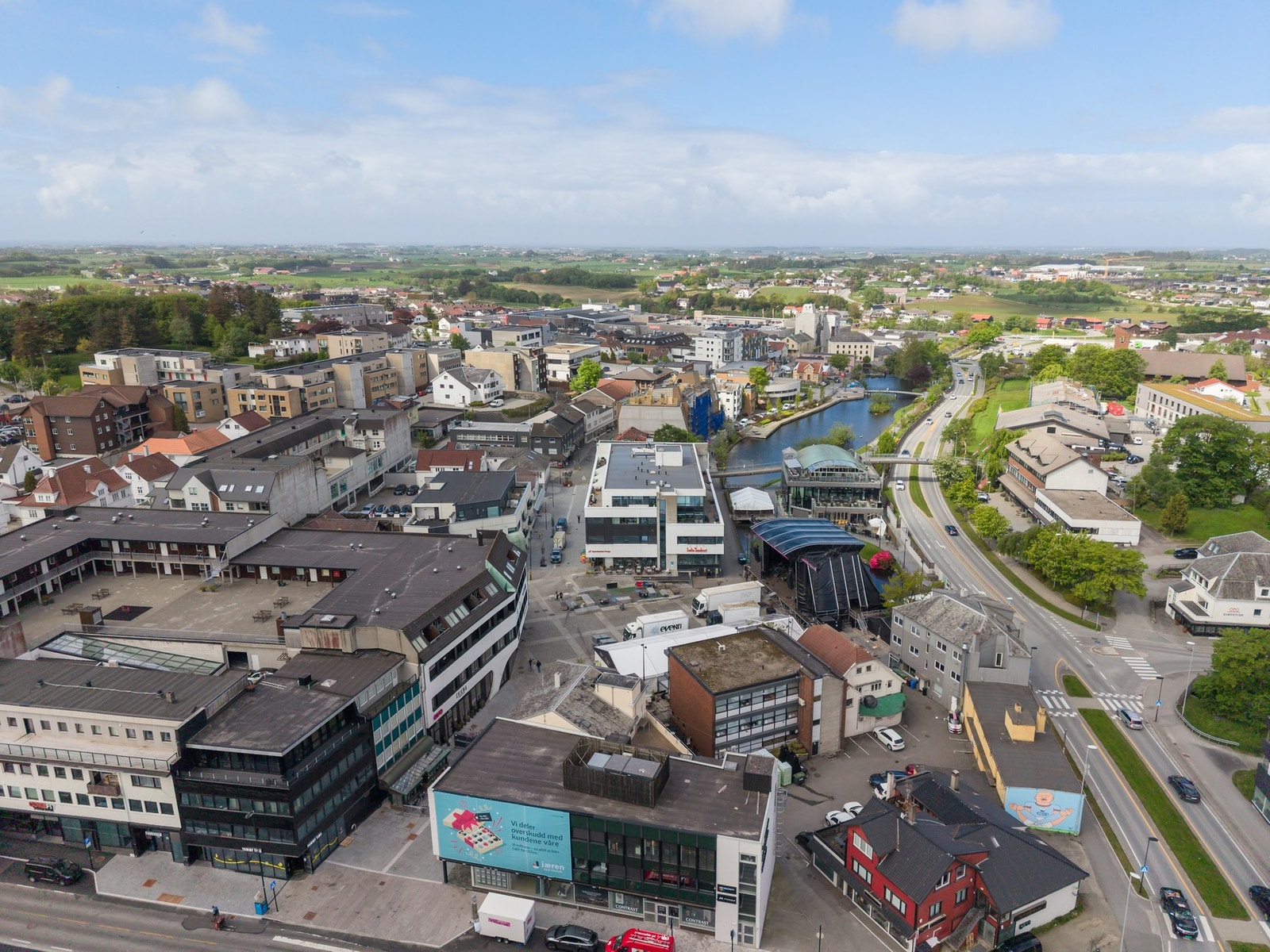 Er du glad i byliv og kultur vil du sette stor pris på nærheten til sentrum. Galleribilde
