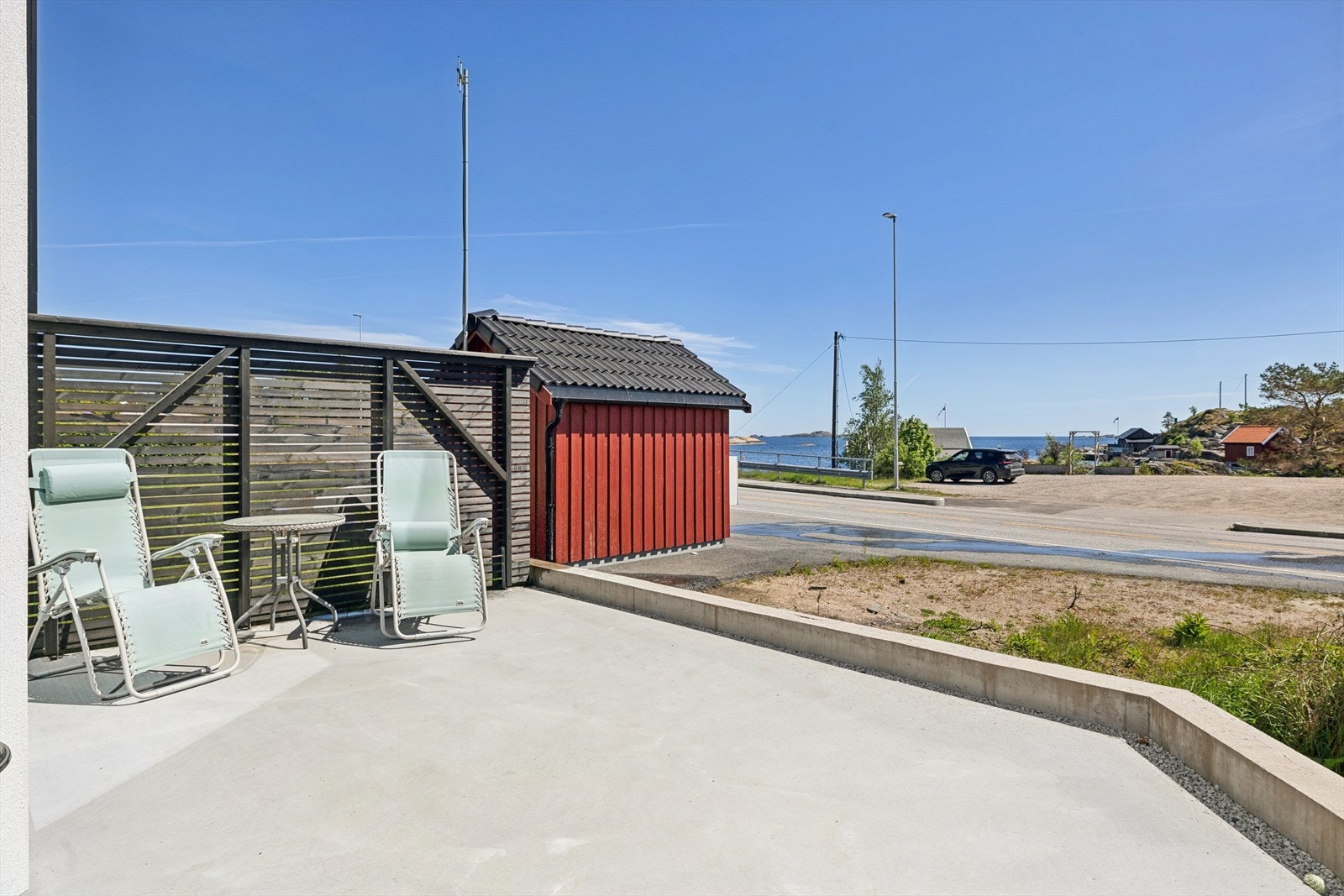 Uteplass til utleiedelen, leies i dag ut for kr. 10 000,- Galleribilde