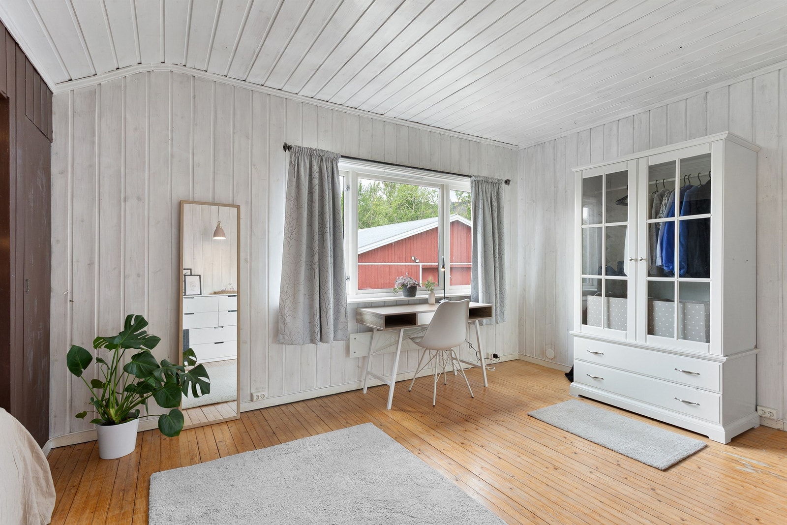 Soverom 1 er av god størrelse Galleribilde