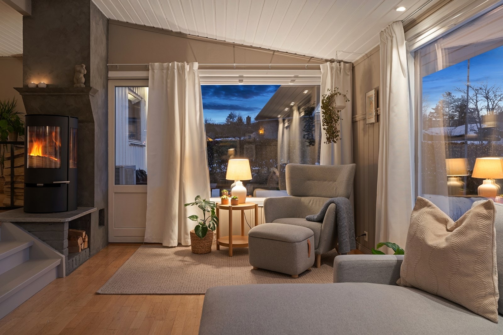 Ny peis som gir godt med varme og hygge. Galleribilde