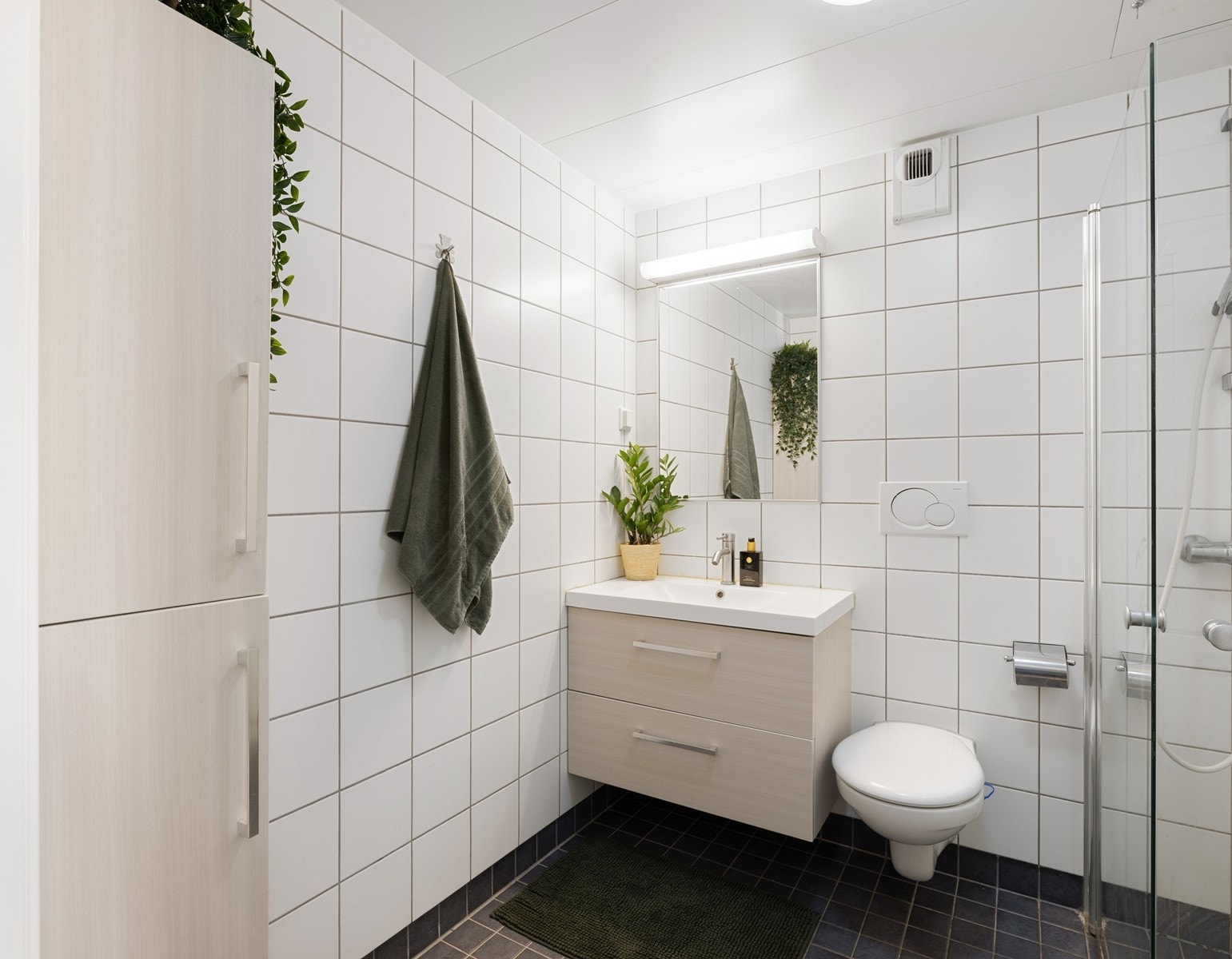 Det er opplegg for vaskemaskin og tørketrommel. Galleribilde
