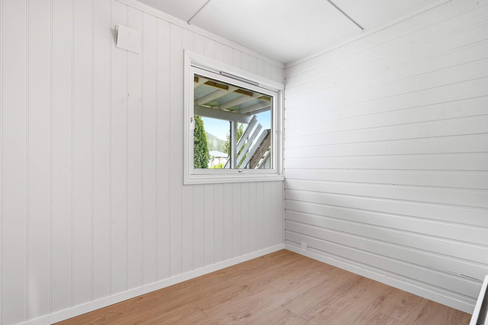Soverom 2 i hovedetasjen, tilknyttet hoveddelen nede. Galleribilde
