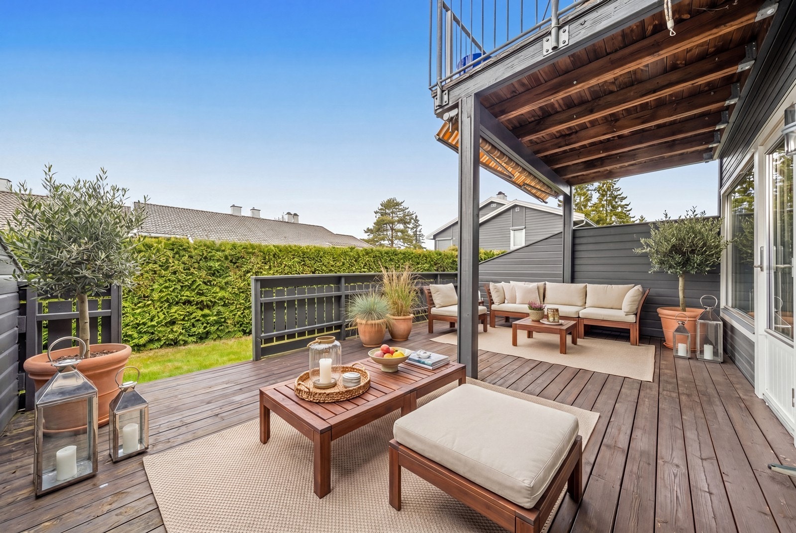Digitalt møblert terrasse Galleribilde