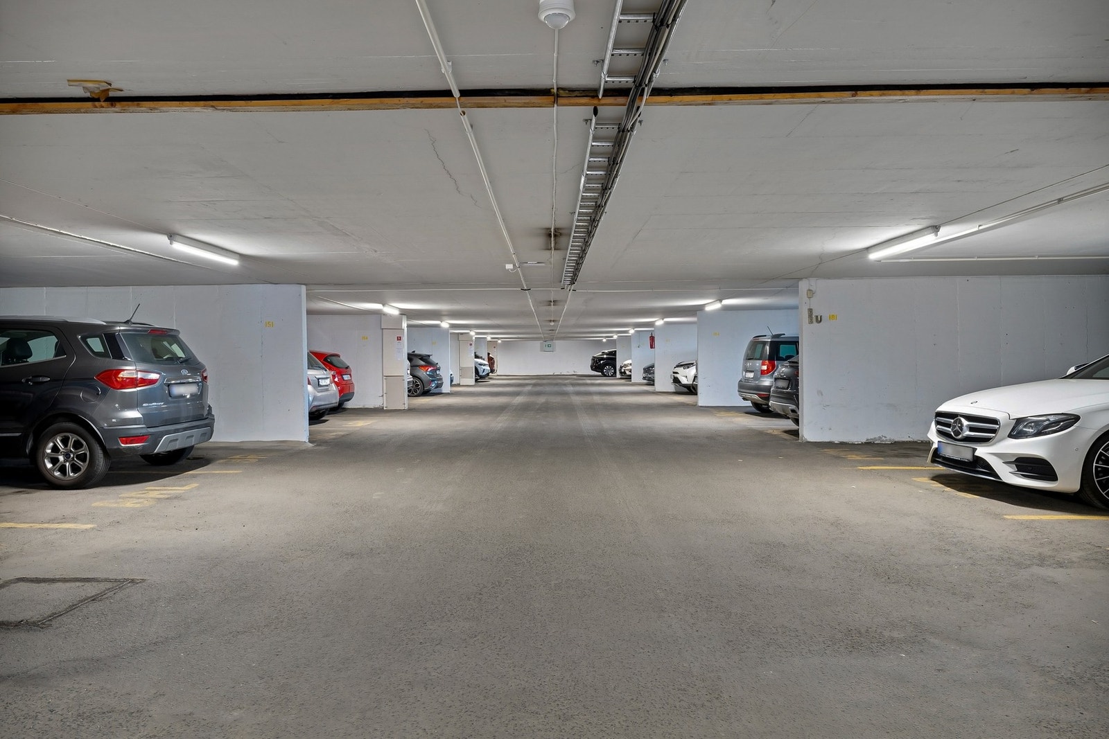 Det følger med p-plass i garasjekjeller Galleribilde
