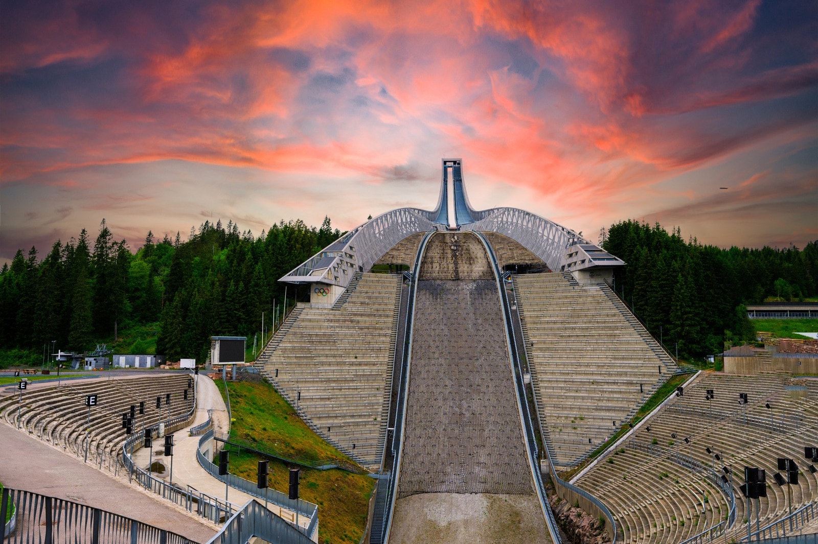 Holmenkollen. Galleribilde