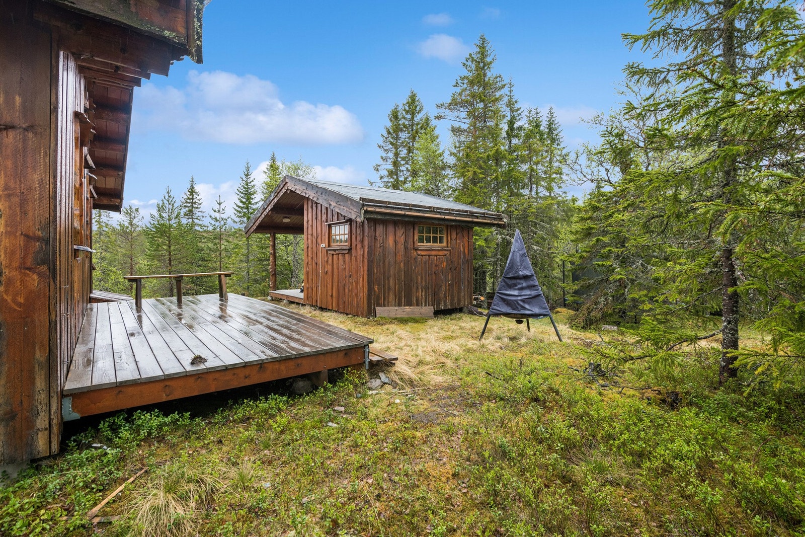 Hytta har også et anneks som er innredet med bod og soverom. Galleribilde