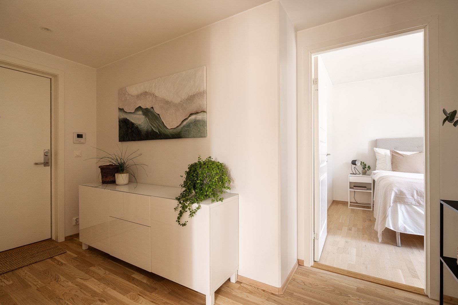 Mellomgang mot hovedsoverommet. Galleribilde