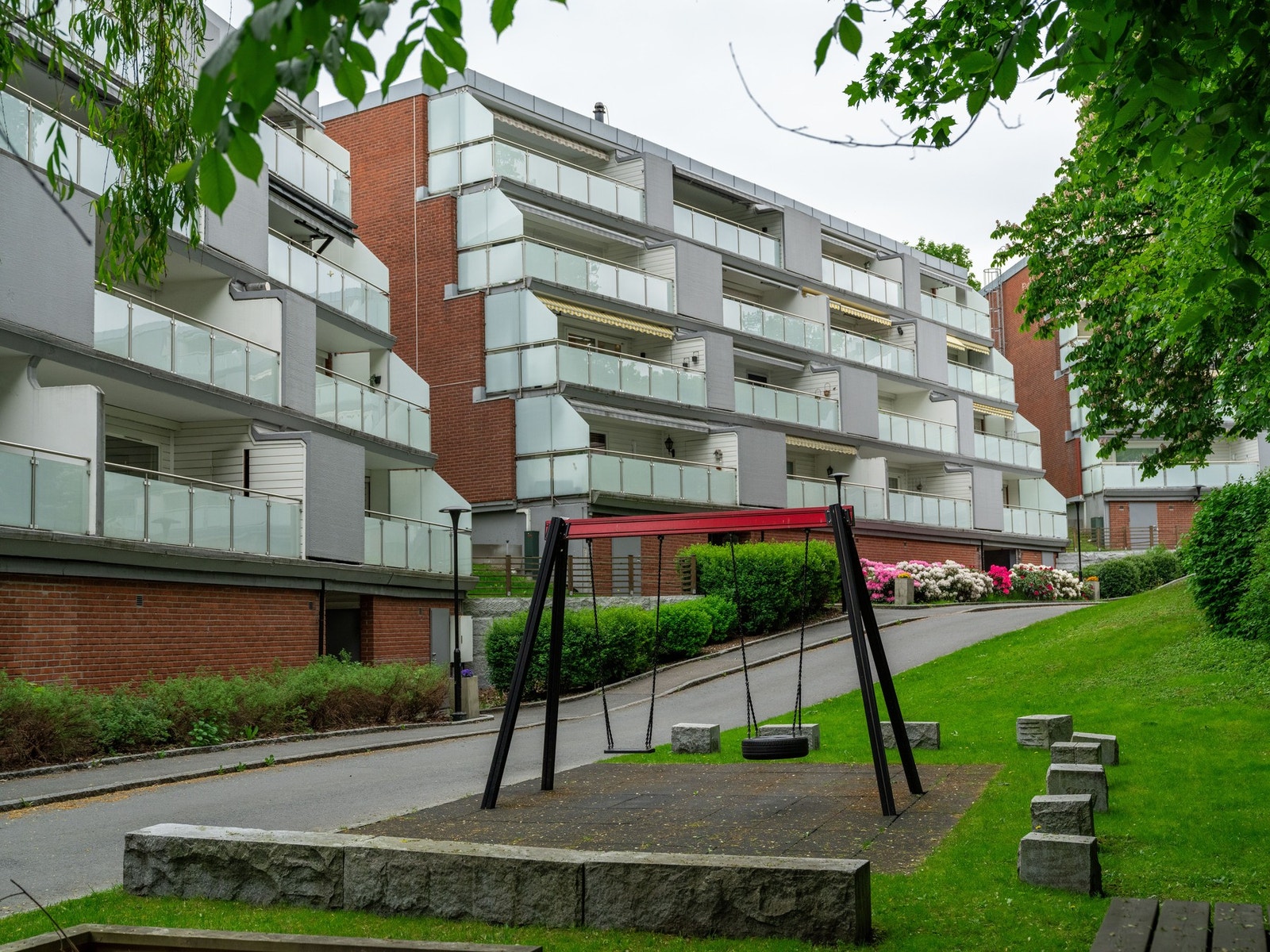 Nærområdene er også tilrettelagt for både store og små, voksne og barn. Galleribilde