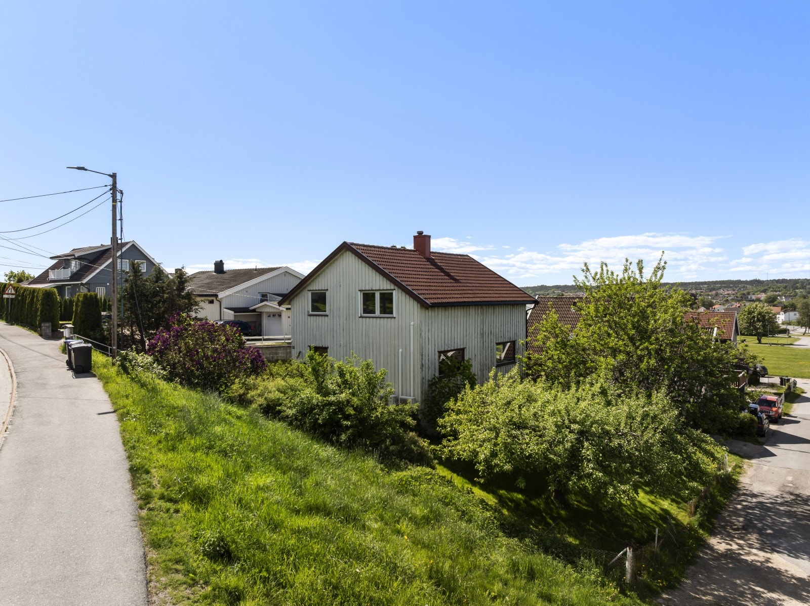 Boligen byr også på en kjeller på ca. 68 m². Denne tilbyr rikelig med god plass for oppbevaring- og lagringsmuligheter. Galleribilde