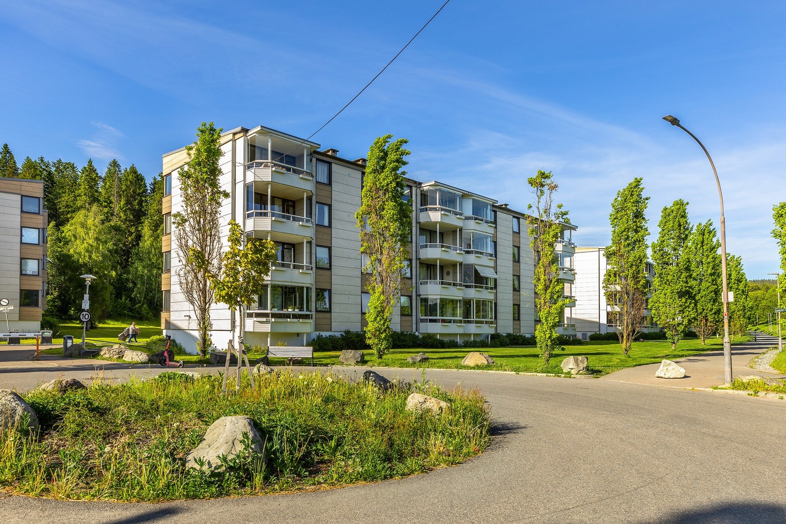 Boligen ligger i byggets 4. etasje. Galleribilde