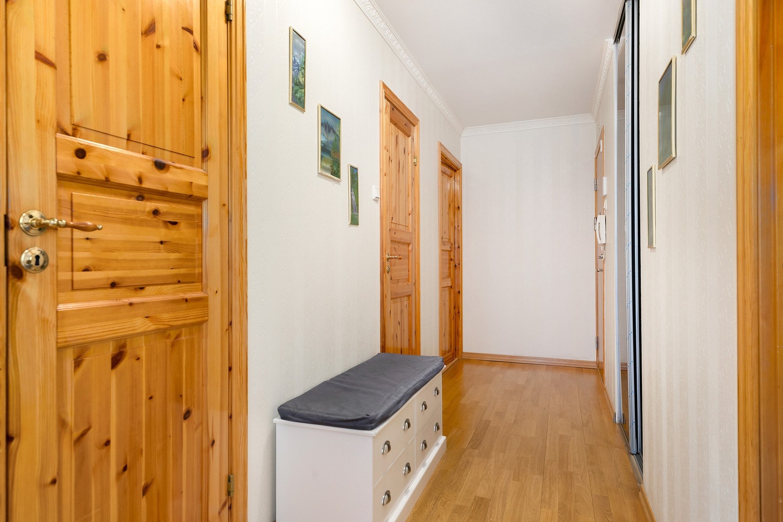 Velkommen inn til din nye bolig, her kan du sette ditt eget preg! Galleribilde