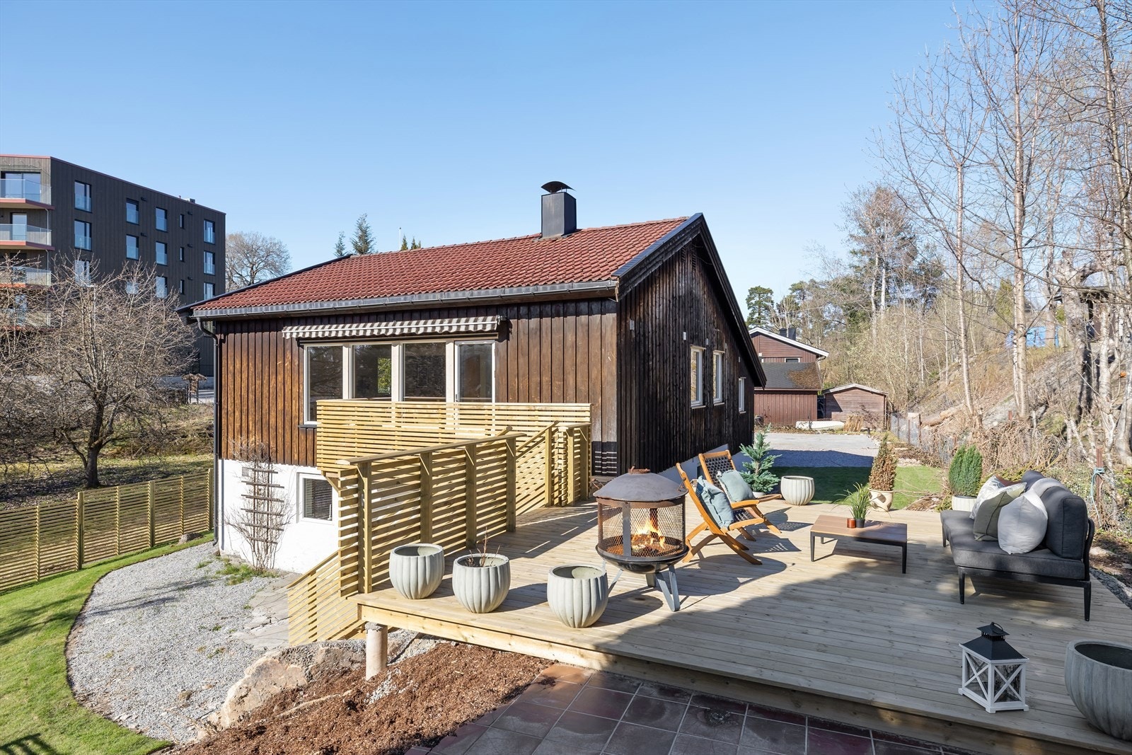 Boligen ligger sydvestvendt med god solgang. Galleribilde