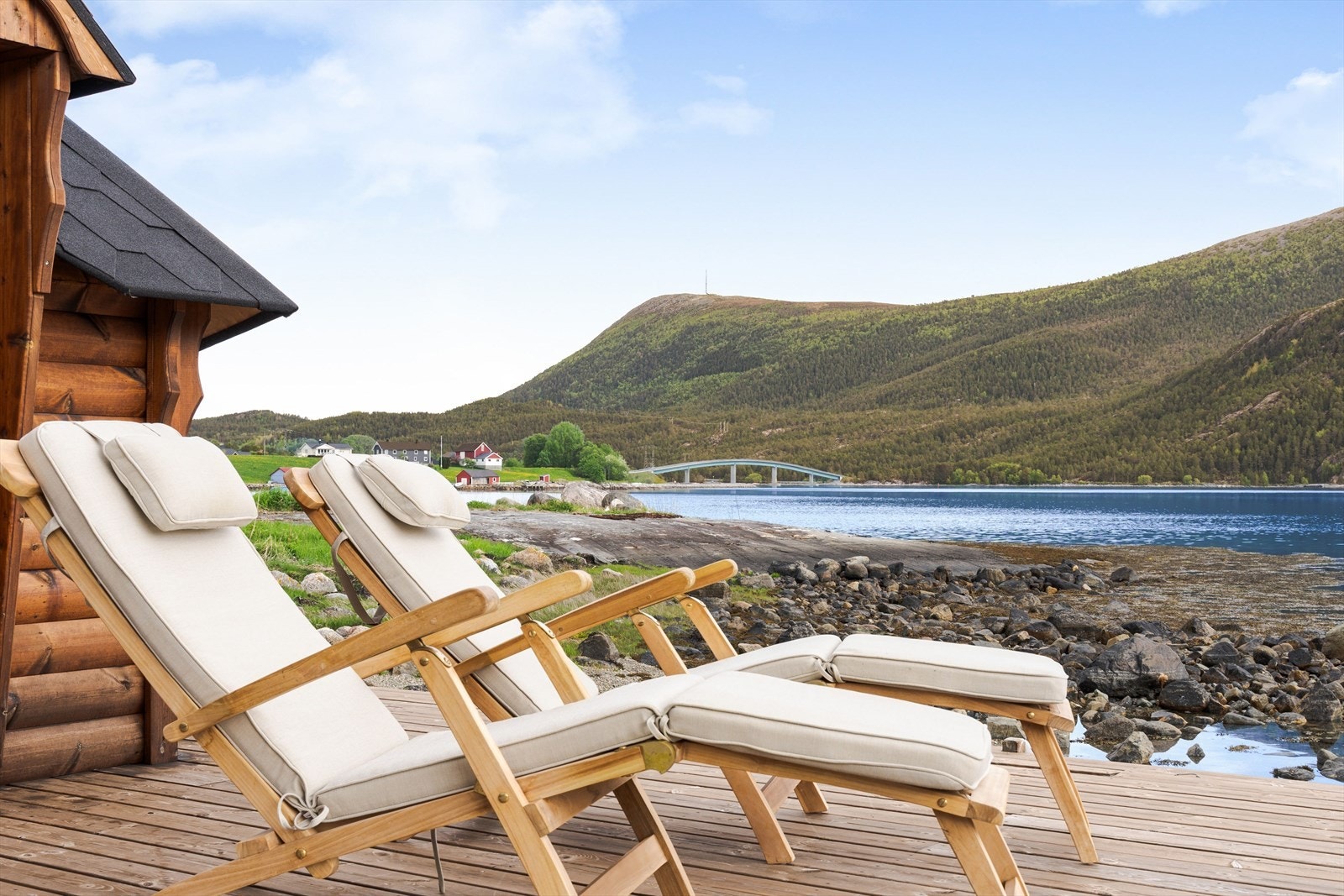 Bilde fra terrassen ved grillstue. Galleribilde