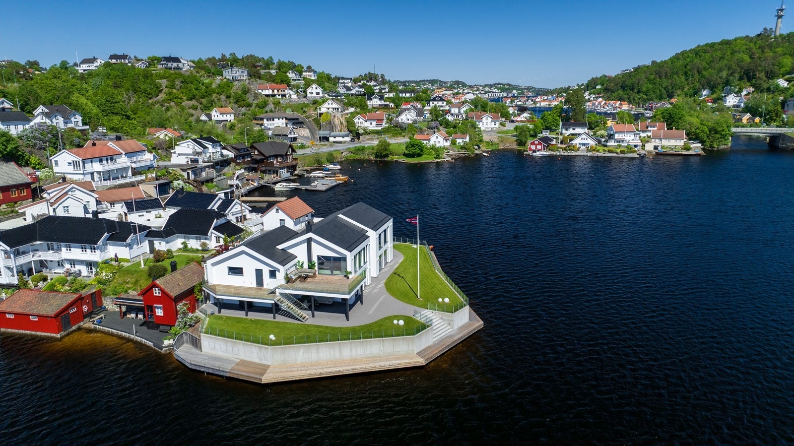 Beliggenheten på denne eiendommen er uten sidestykke Galleribilde
