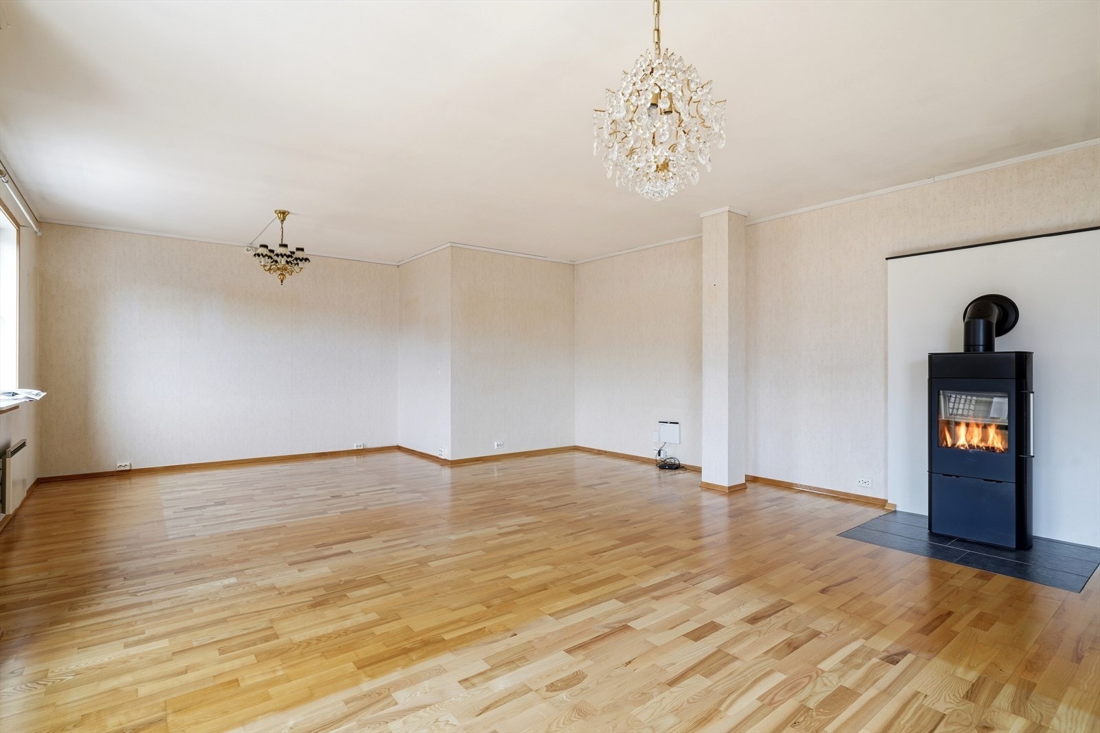 Leiligheten har også mulighet for et tredje soverom, dersom man setter opp en lettvegg i den innerste delen av stua. Galleribilde