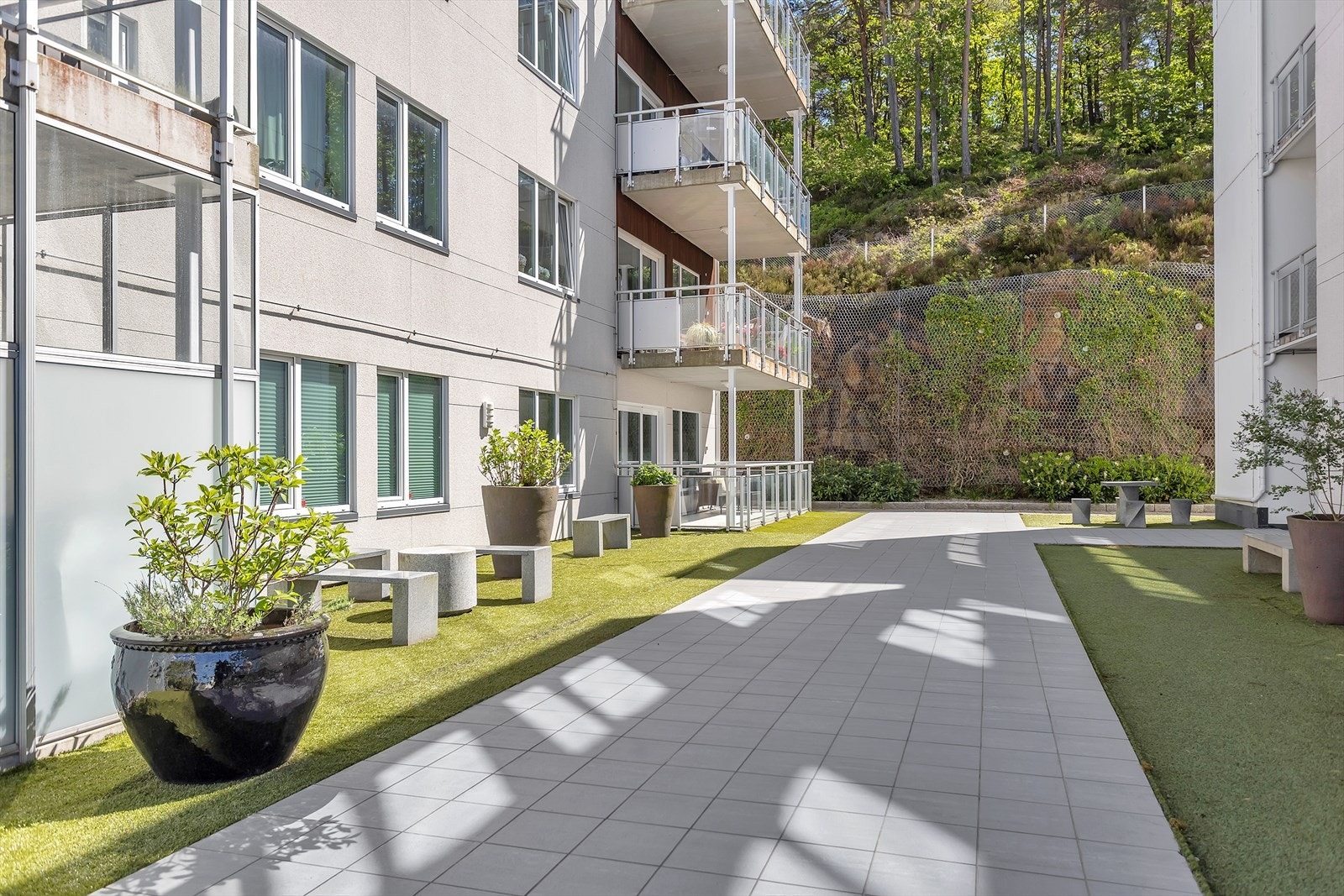 Fellesområde for sameiet med sittegrupper. Galleribilde