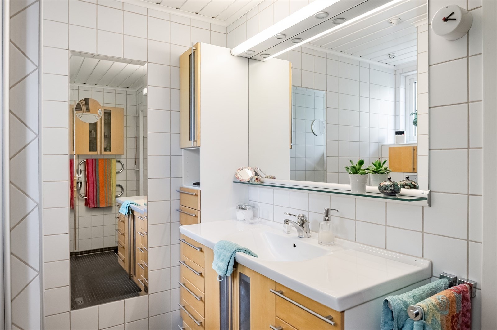 Badet i 2. etasje ble bygget om og renovert i 2005. Galleribilde