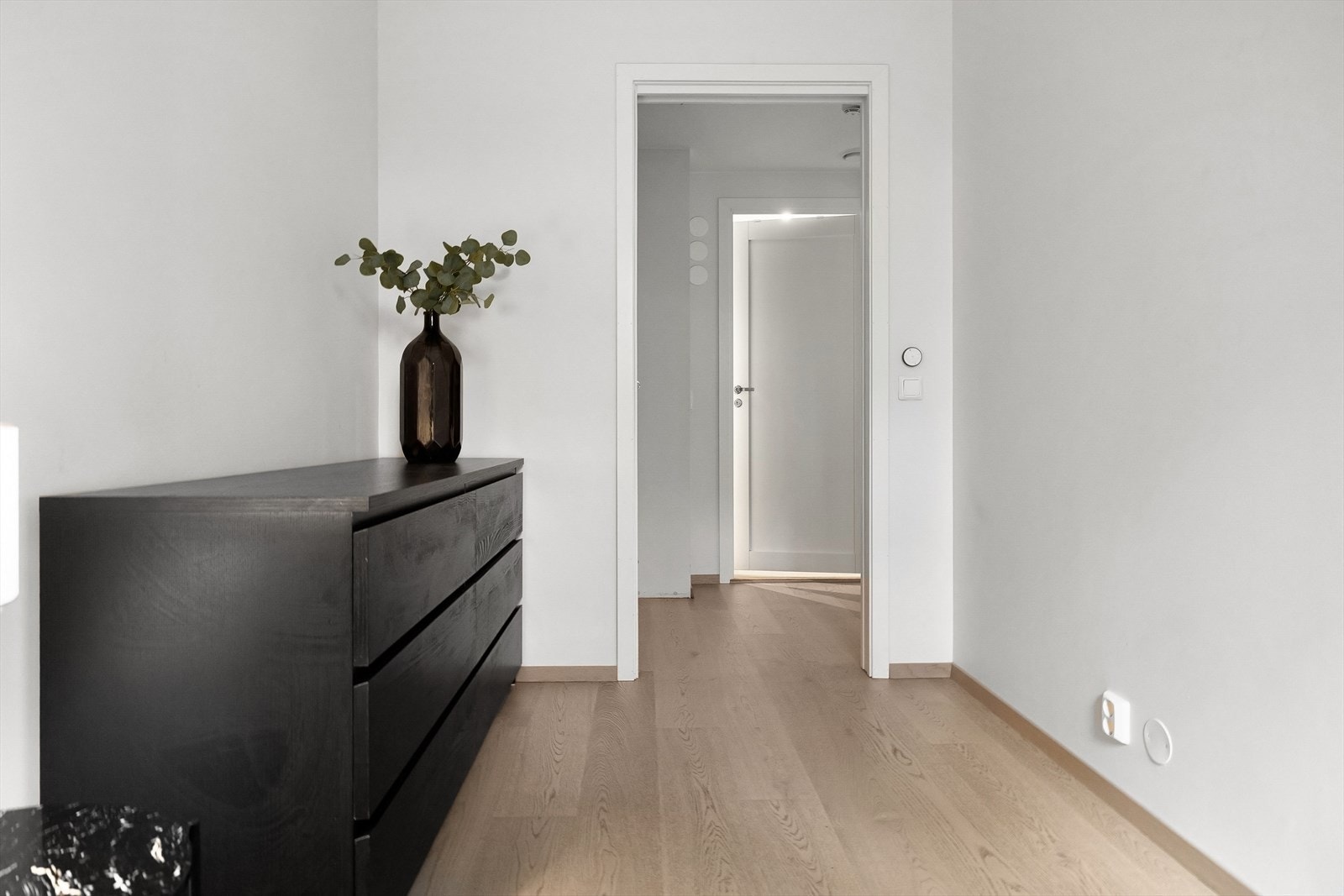 Rommets størrelse gir gode muligheter for innredning. Galleribilde