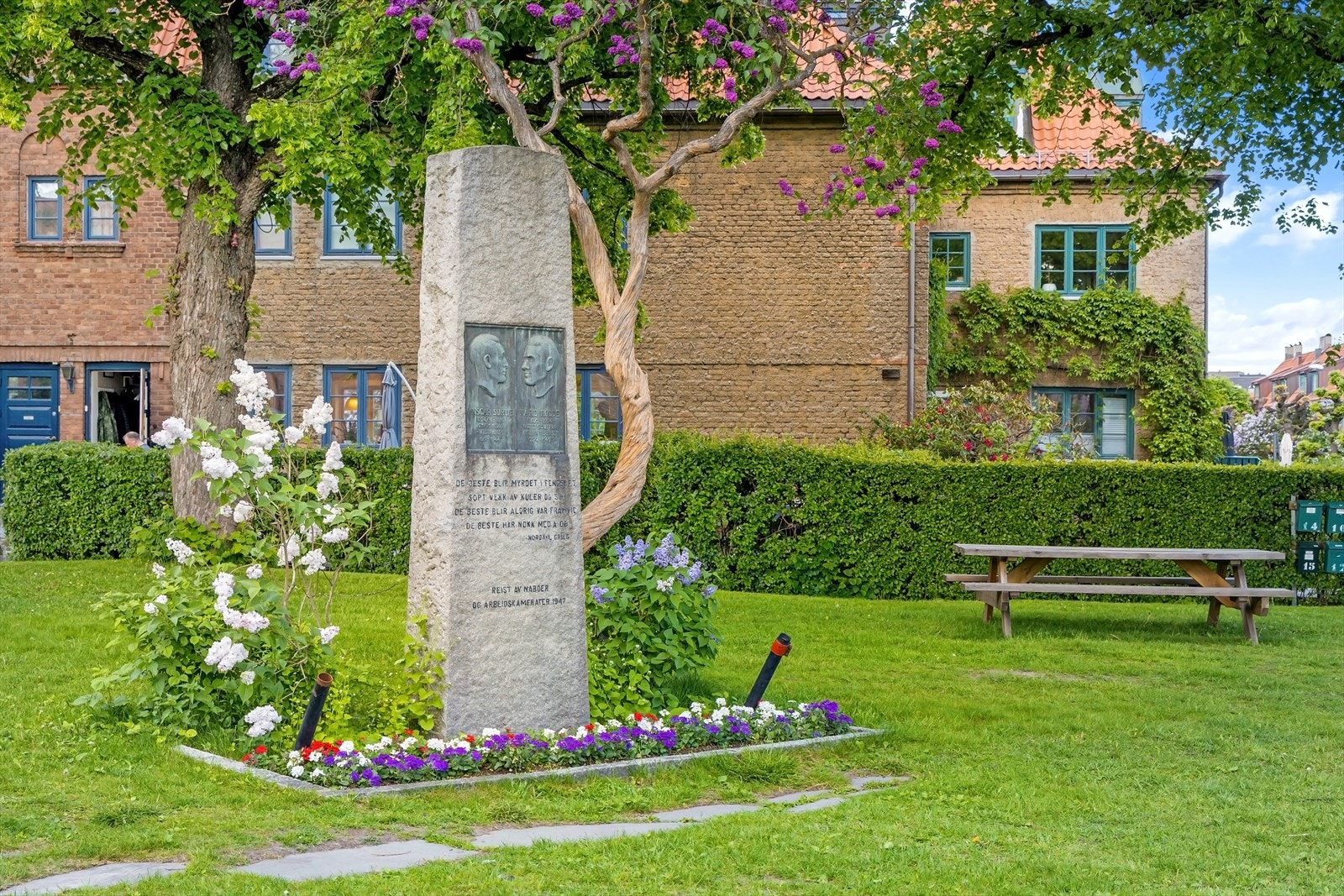 For den aktive finnes både Valle Hovin, Jordal og Kampen park i kort avstand, samt gode tur- og sykkelforbindelser mot sentrum og marka. Galleribilde