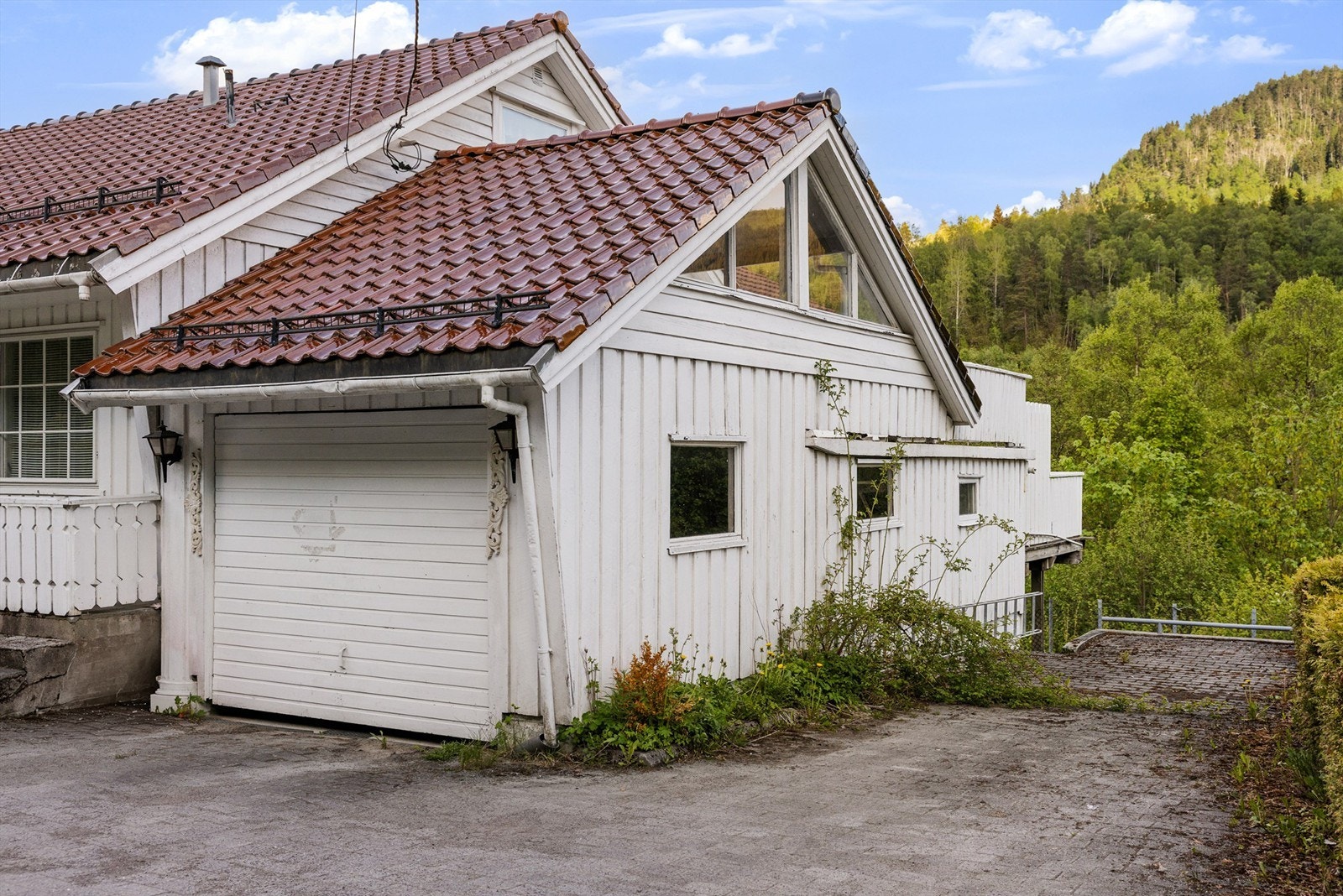 Garasje. Galleribilde