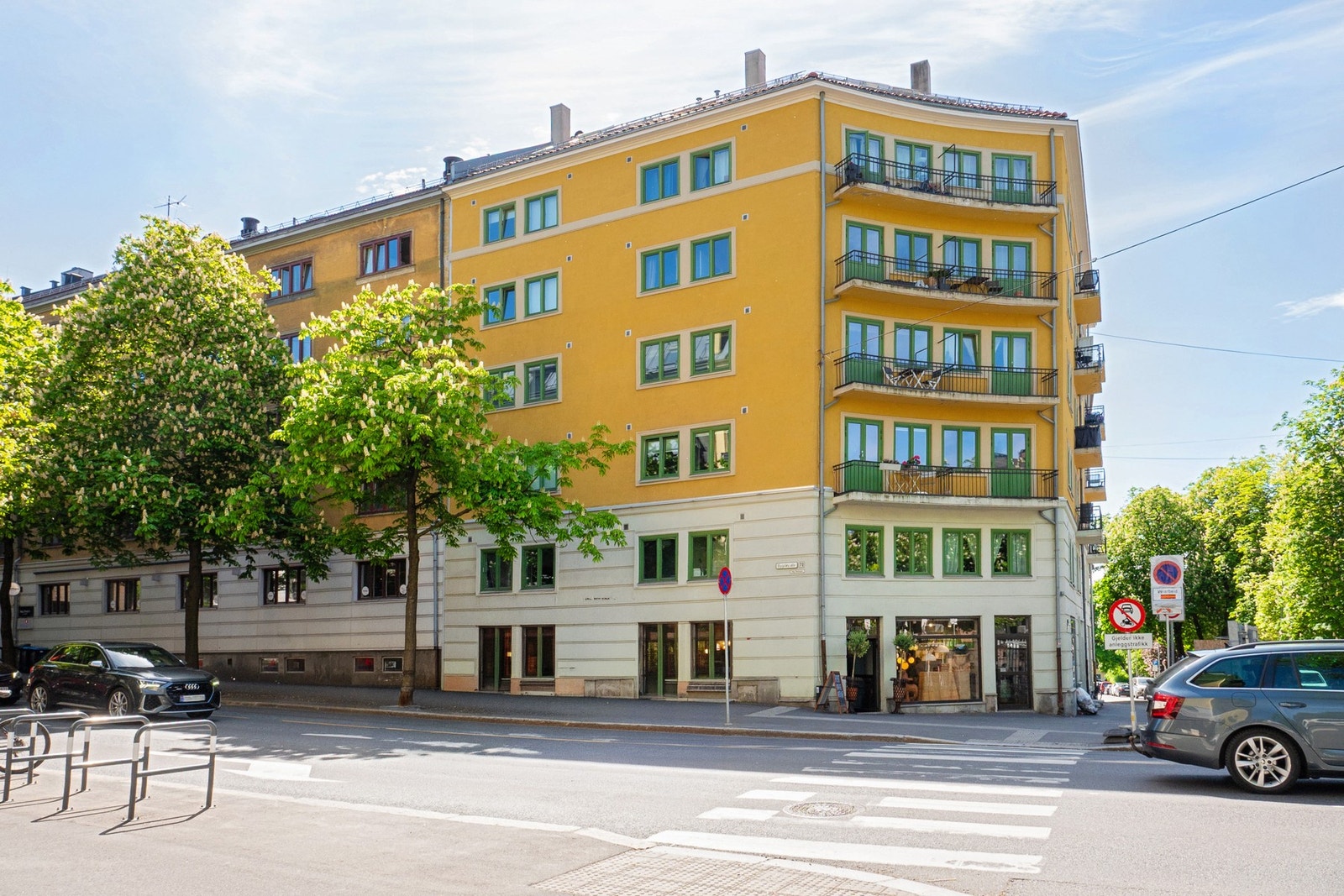 Leiligheten ligger svært sentralt på Frogner i Bygdøy allé. Galleribilde