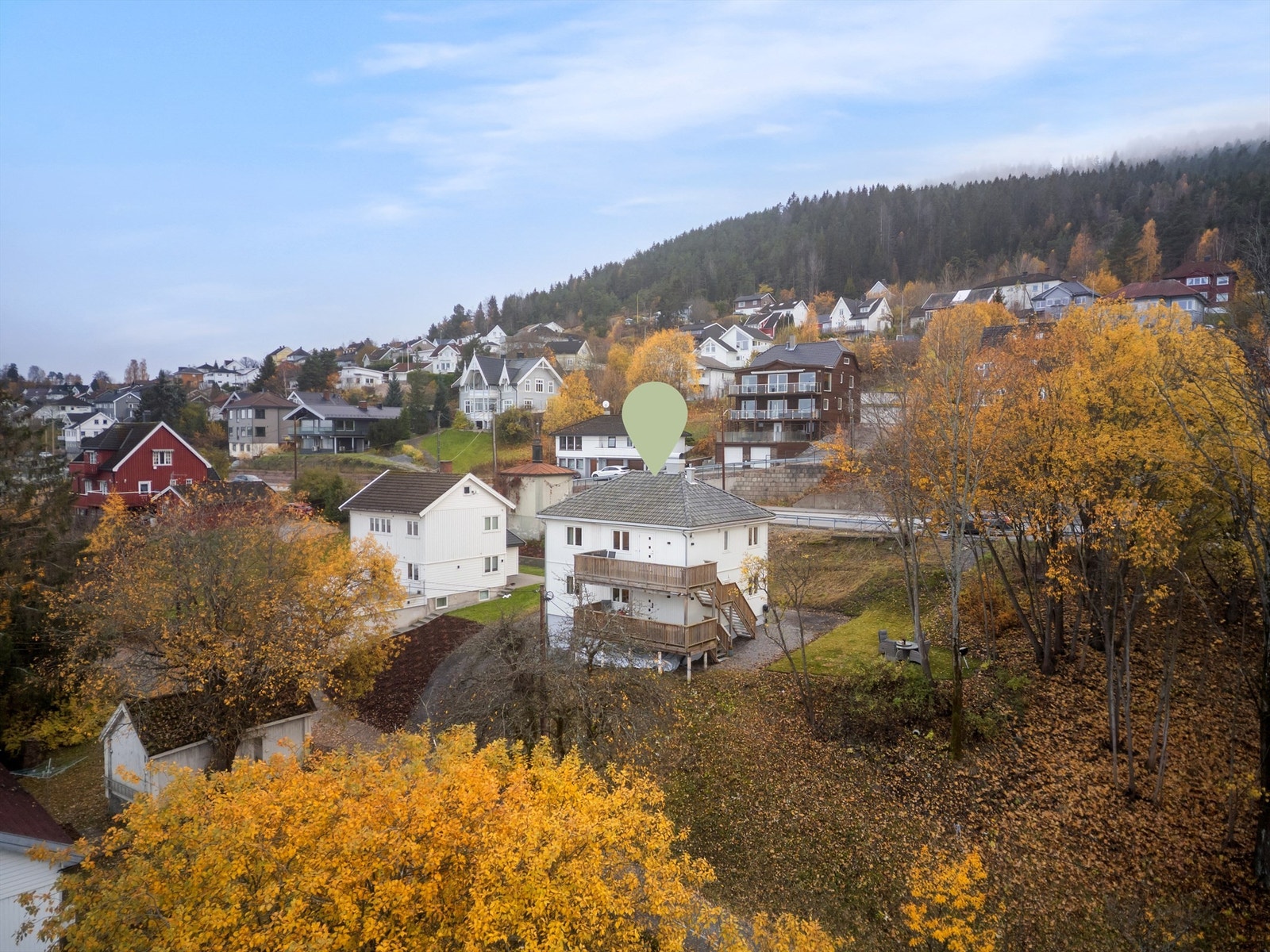 Dette er en innholdsrik og betydelig modernisert hel horisontaldelt tomannsbolig med to separate boenheter.
Foto: Ole Thorgeir Solheim Thoresen Galleribilde