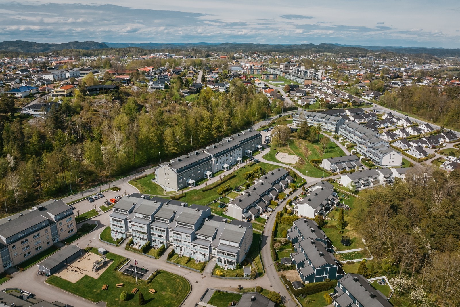 Leiligheten har en innglasset balkong som gir ekstra bruksmuligheter. Galleribilde