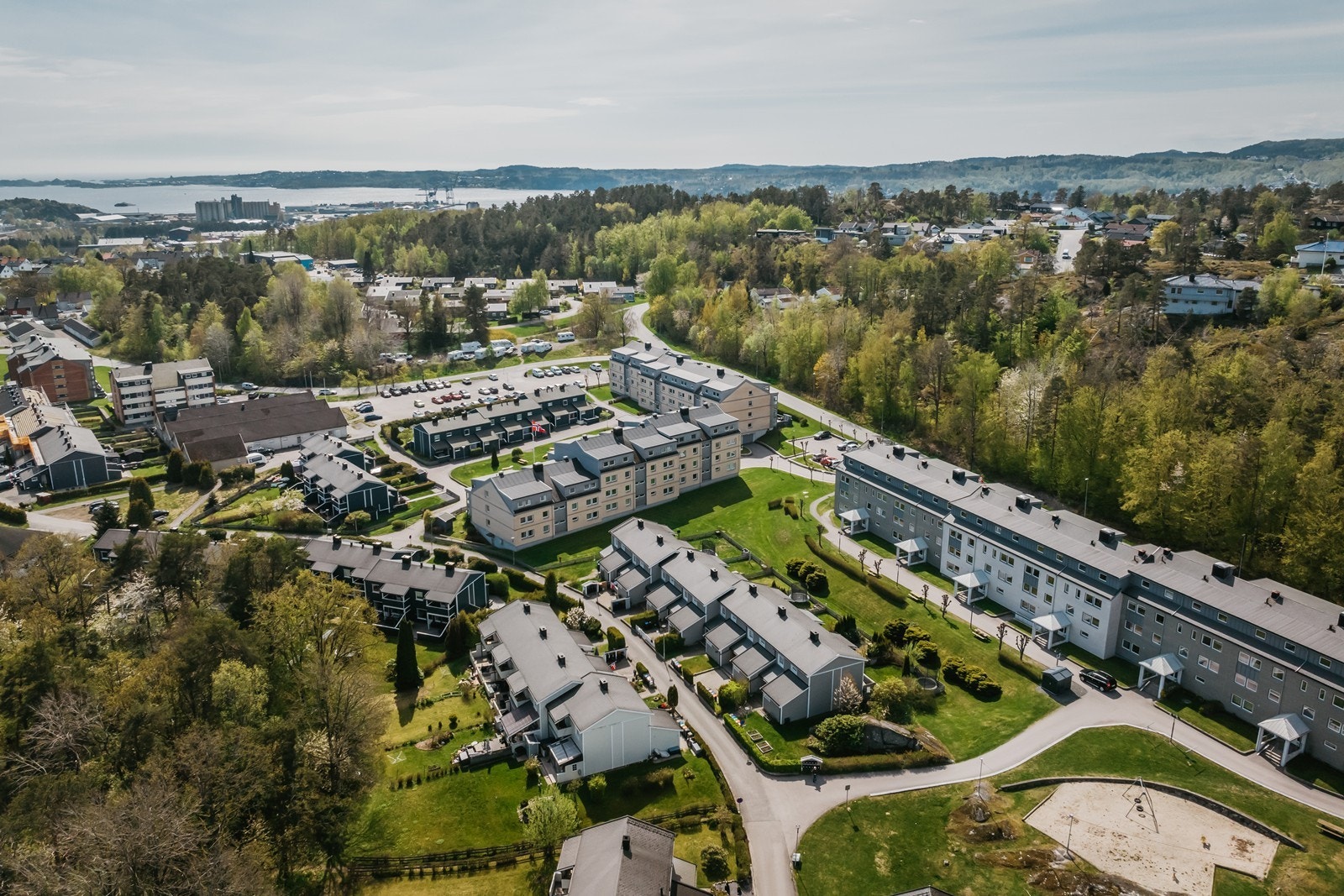 Eiendommen ligger i et område regulert til boligbebyggelse. Galleribilde