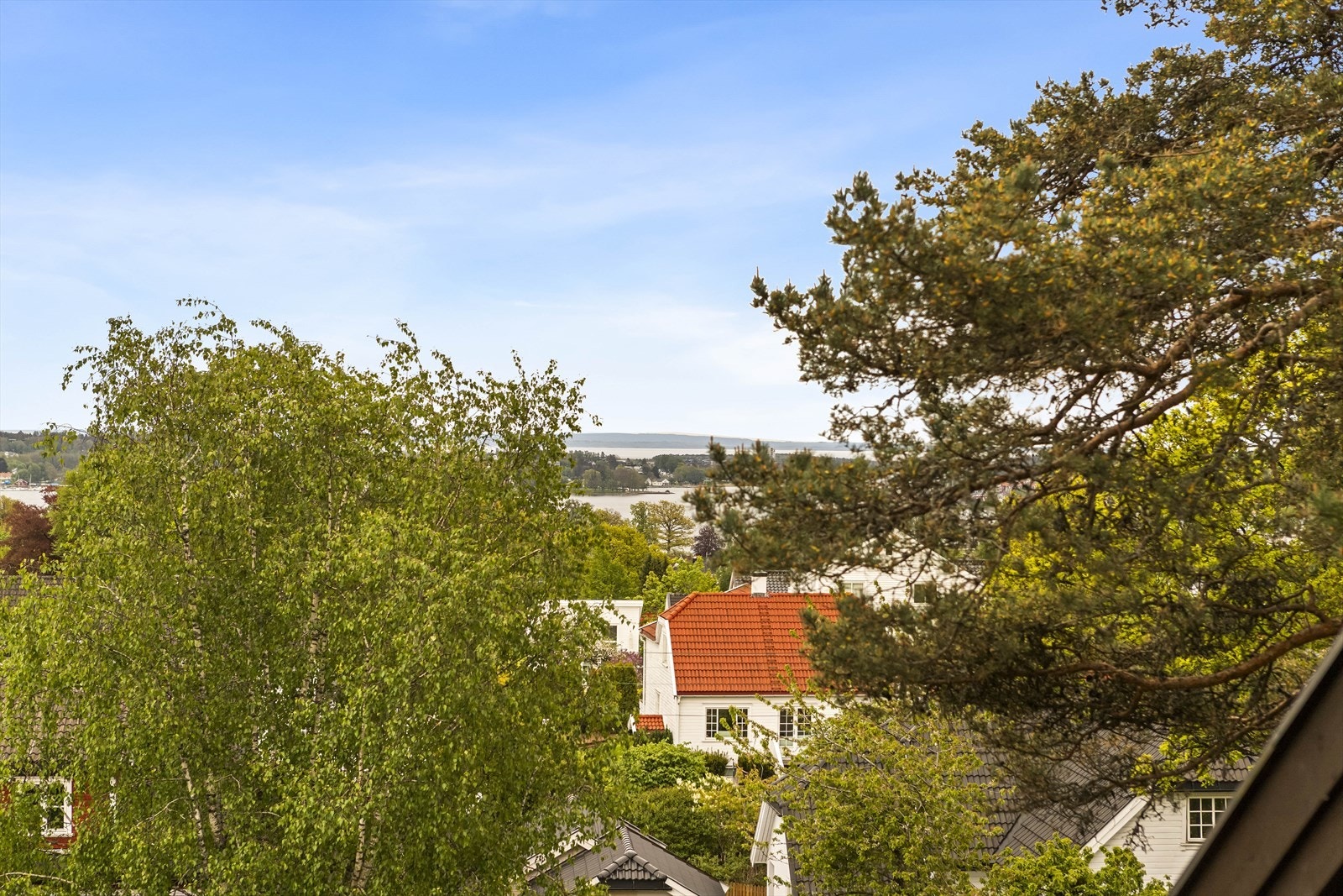 Utsiktsbilder fra den ene verandaen i 2. Etasje. Galleribilde