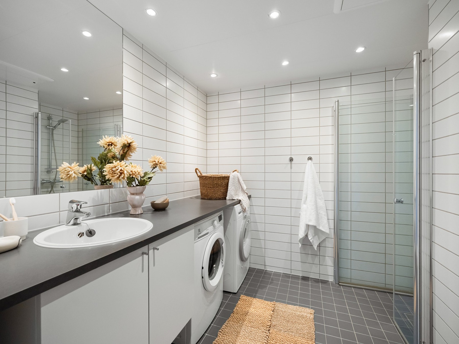 Med en størrelse som dette, trenger dere ikke å krangle om hvem som skal ha badet først. Det er plass til alle! Galleribilde