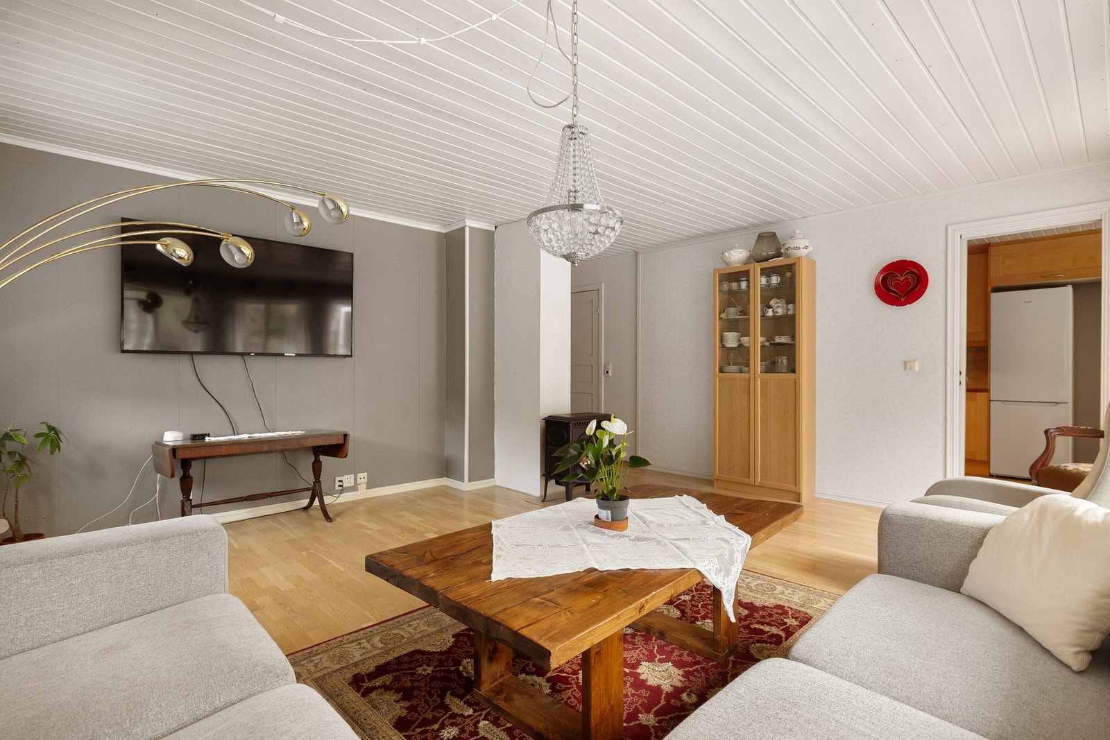 Stuen byr på god plass til alternativ sofainnredning. Galleribilde