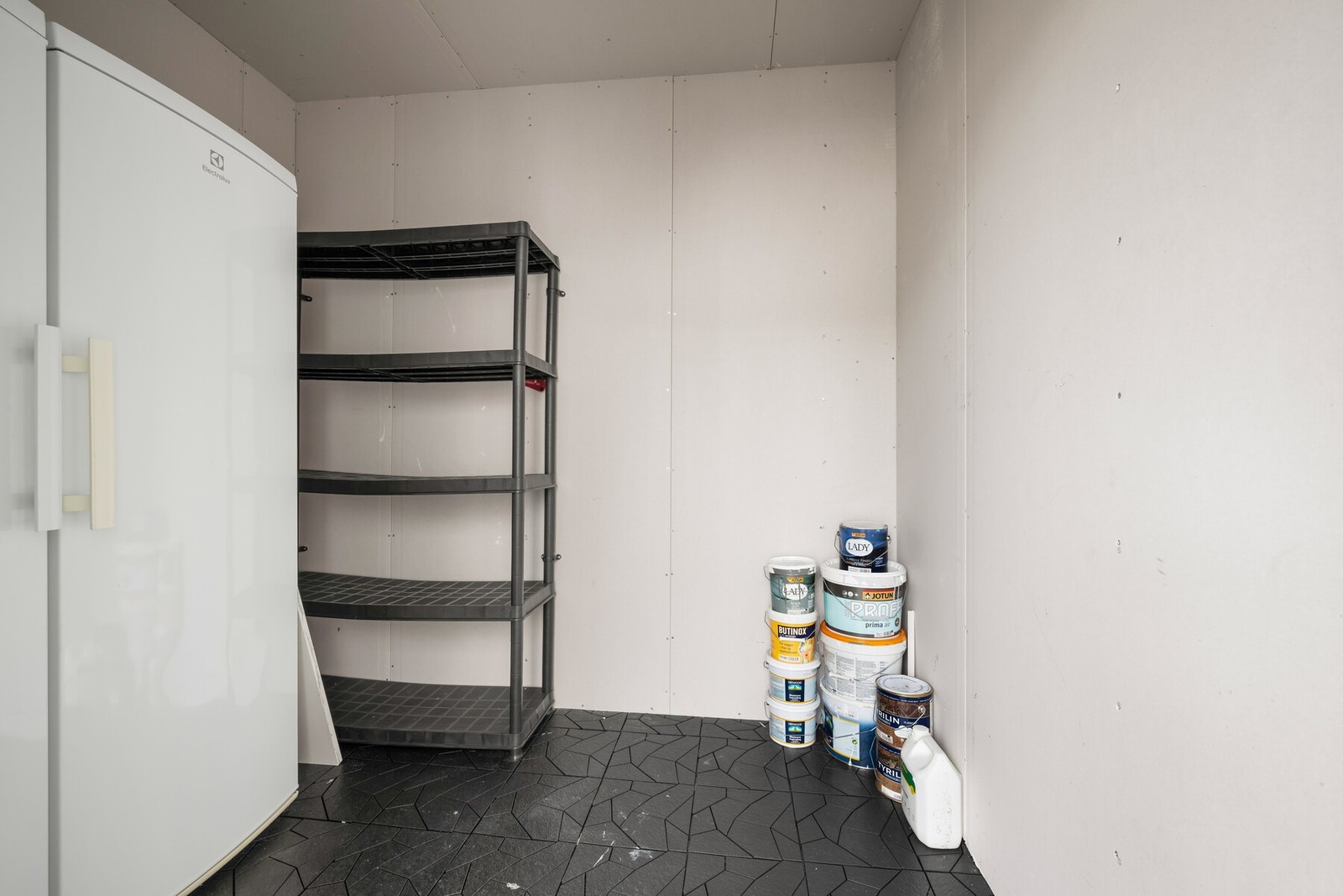 Utvendig bod. Galleribilde