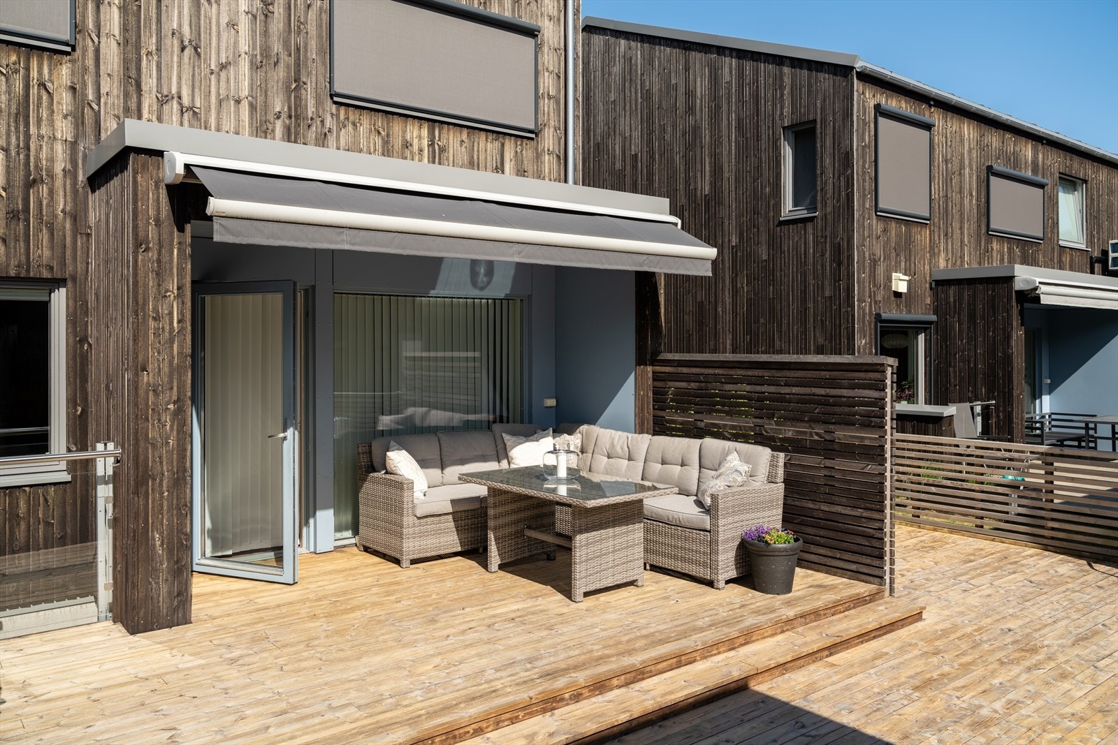 Rekkehuset går over 3 plan fordelt på 164m². Galleribilde