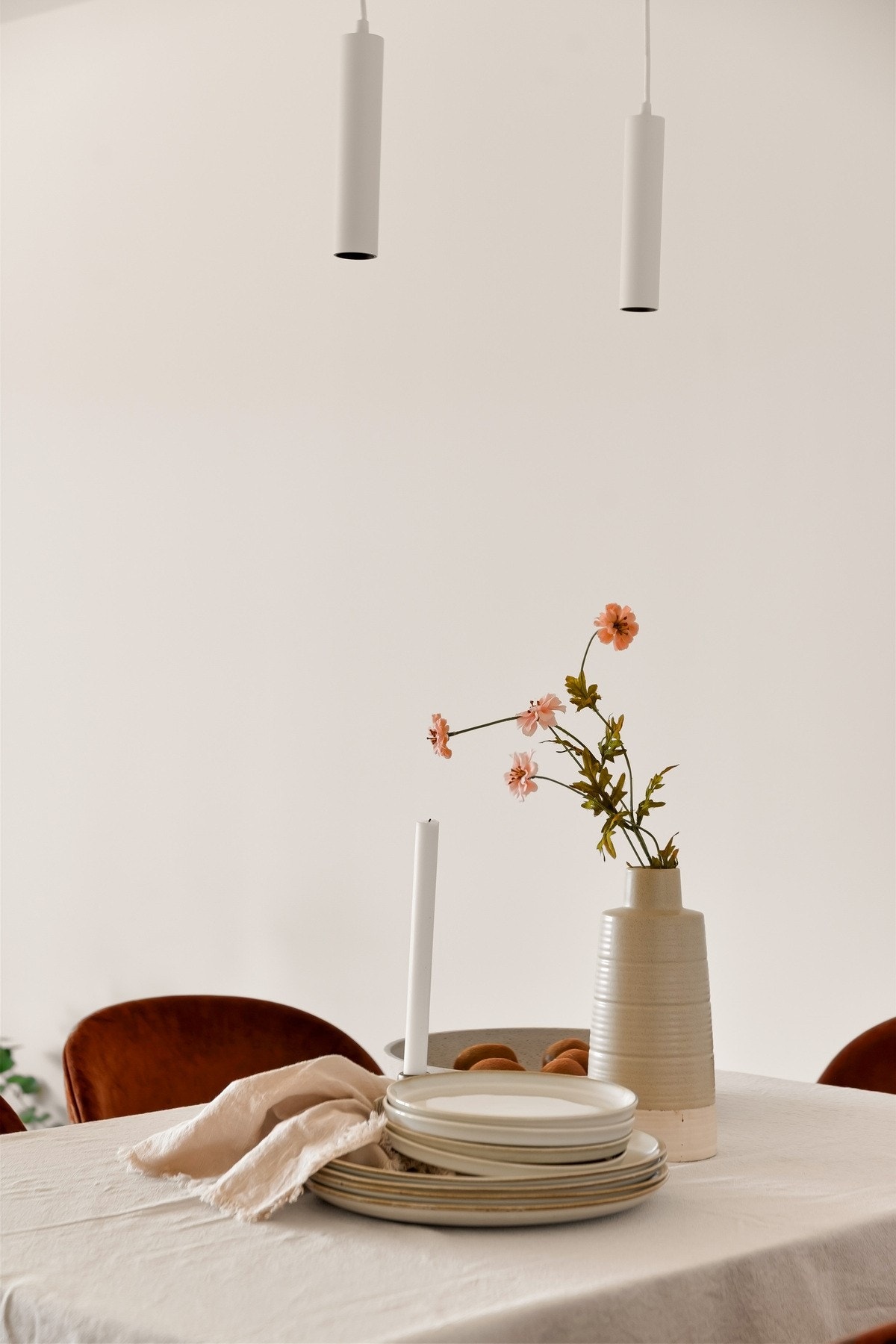 Spisesone med pendelbelysning Galleribilde