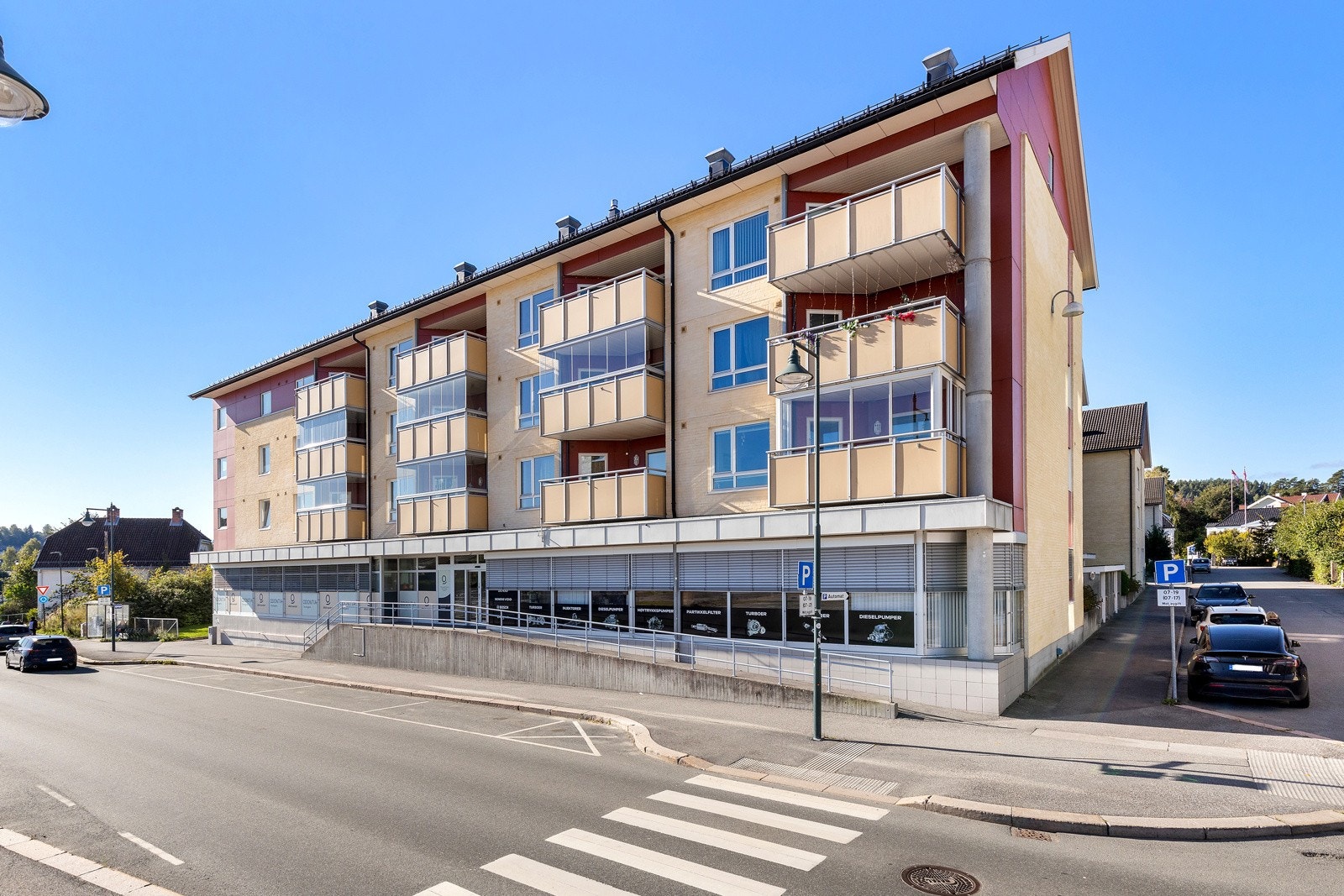 Sander Aaen | Brørby eiendomsmegling Galleribilde