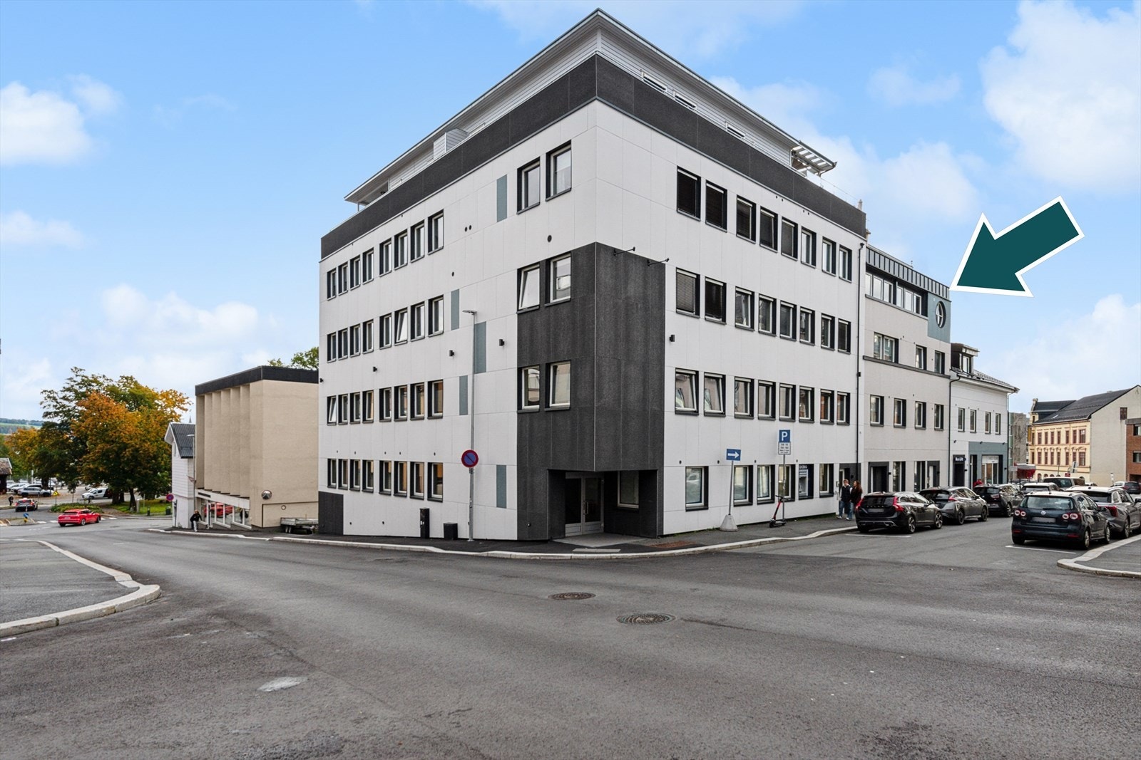 Leiligheten ligger i byggets 4. etasje. Galleribilde