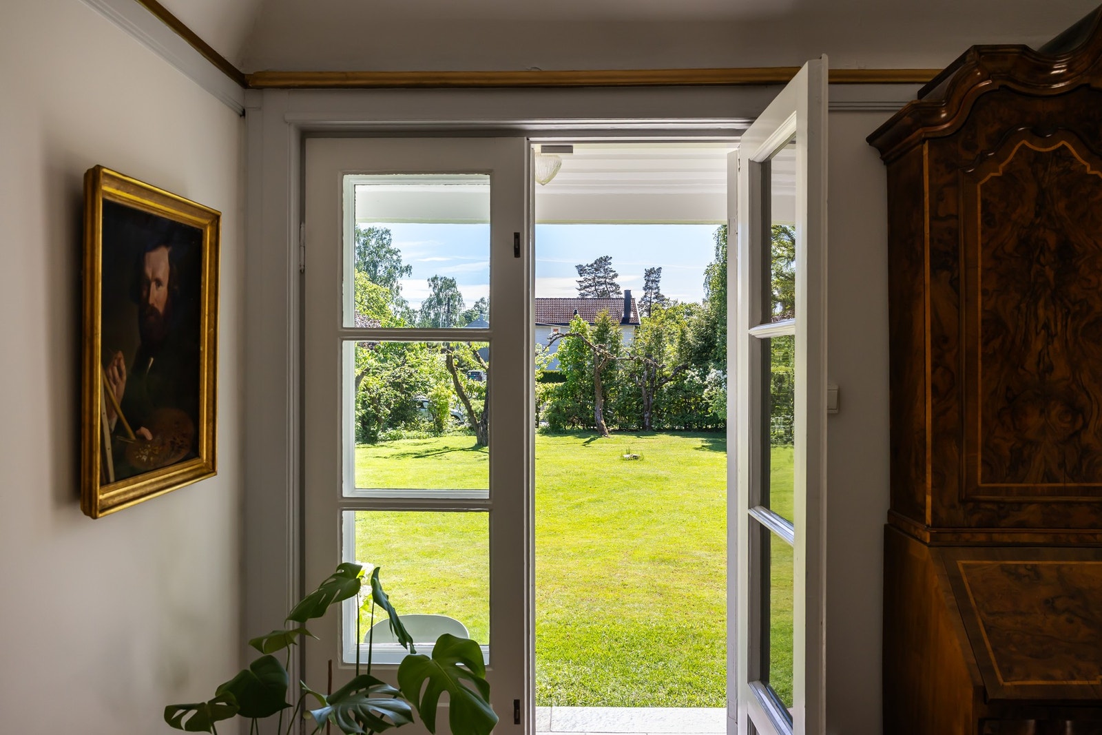 Herfra er det direkte utgang til solrik terrasse. Galleribilde