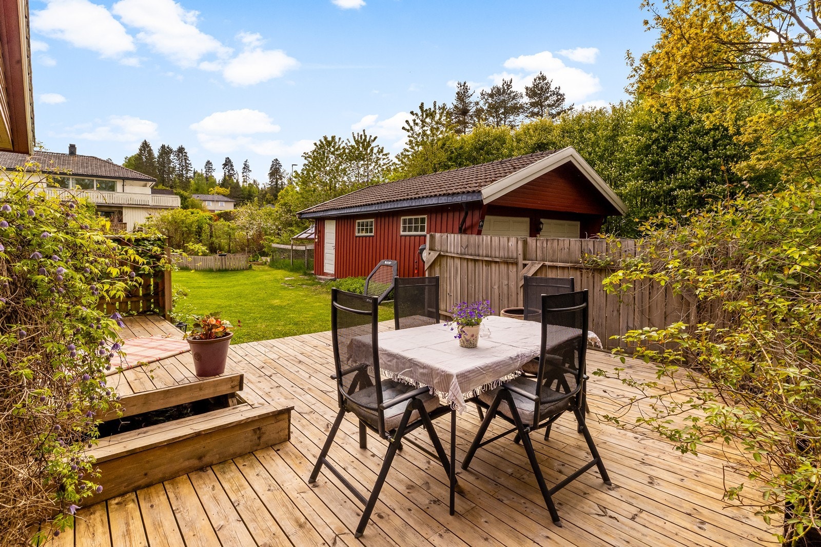 Terrassen ved utgangen fra soverommet. Galleribilde