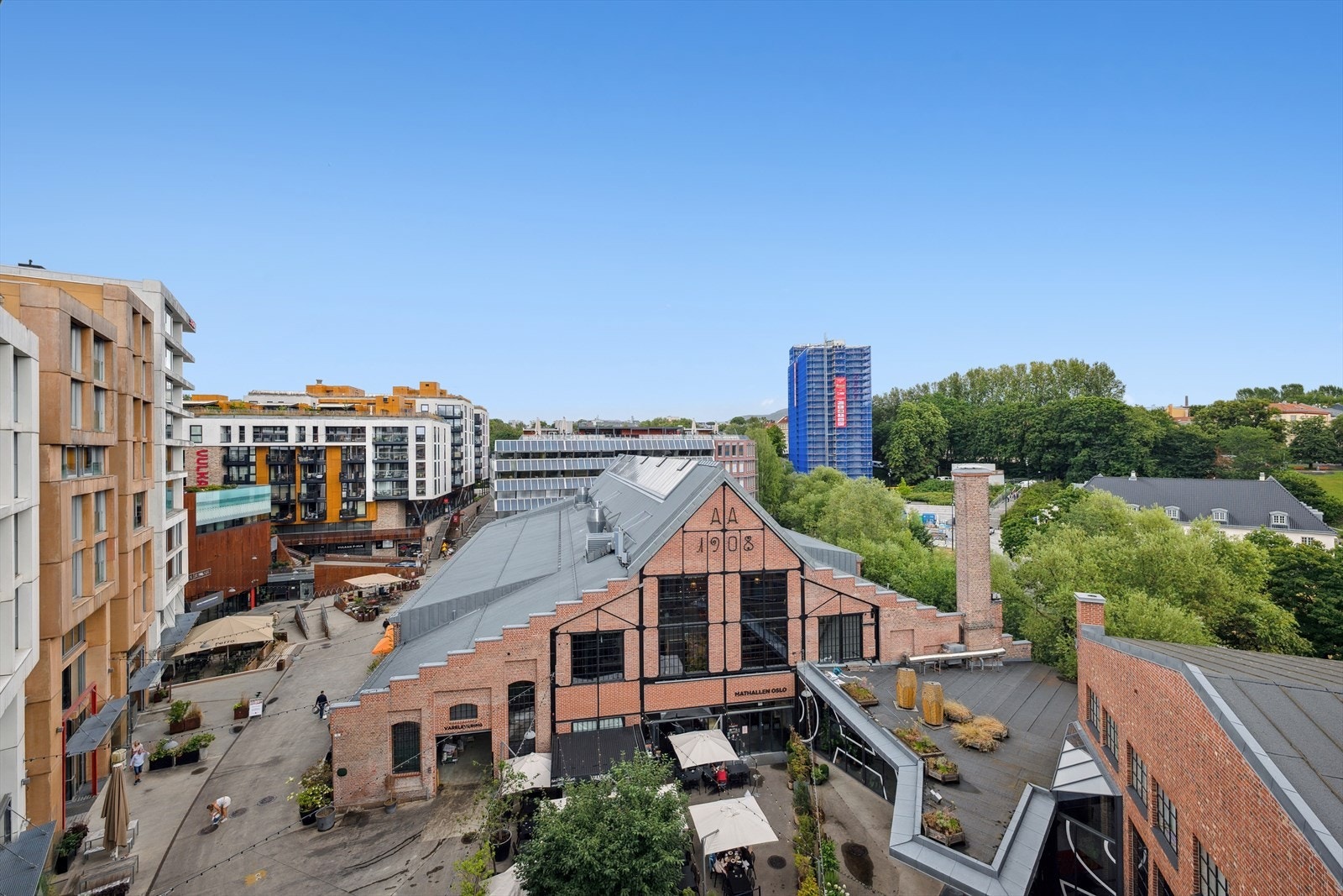 Mathallen på Vulkan og flere hyggelige restauranter vil bli din nærmeste nabo. Galleribilde
