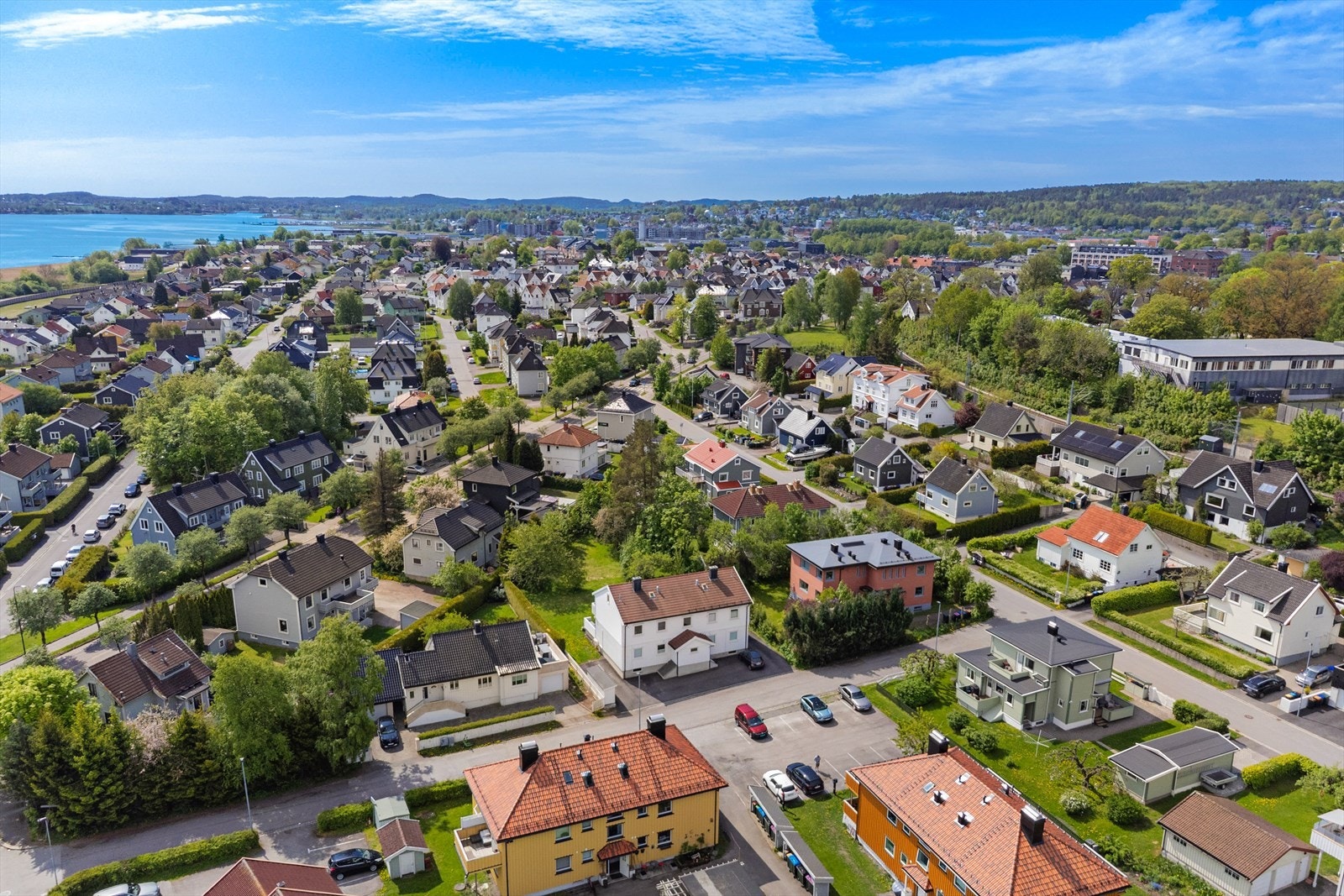 Heimdalkrysset bussholdeplass er kun 3 minutter unna, med hyppige avganger og 7 ulike linjer. Galleribilde