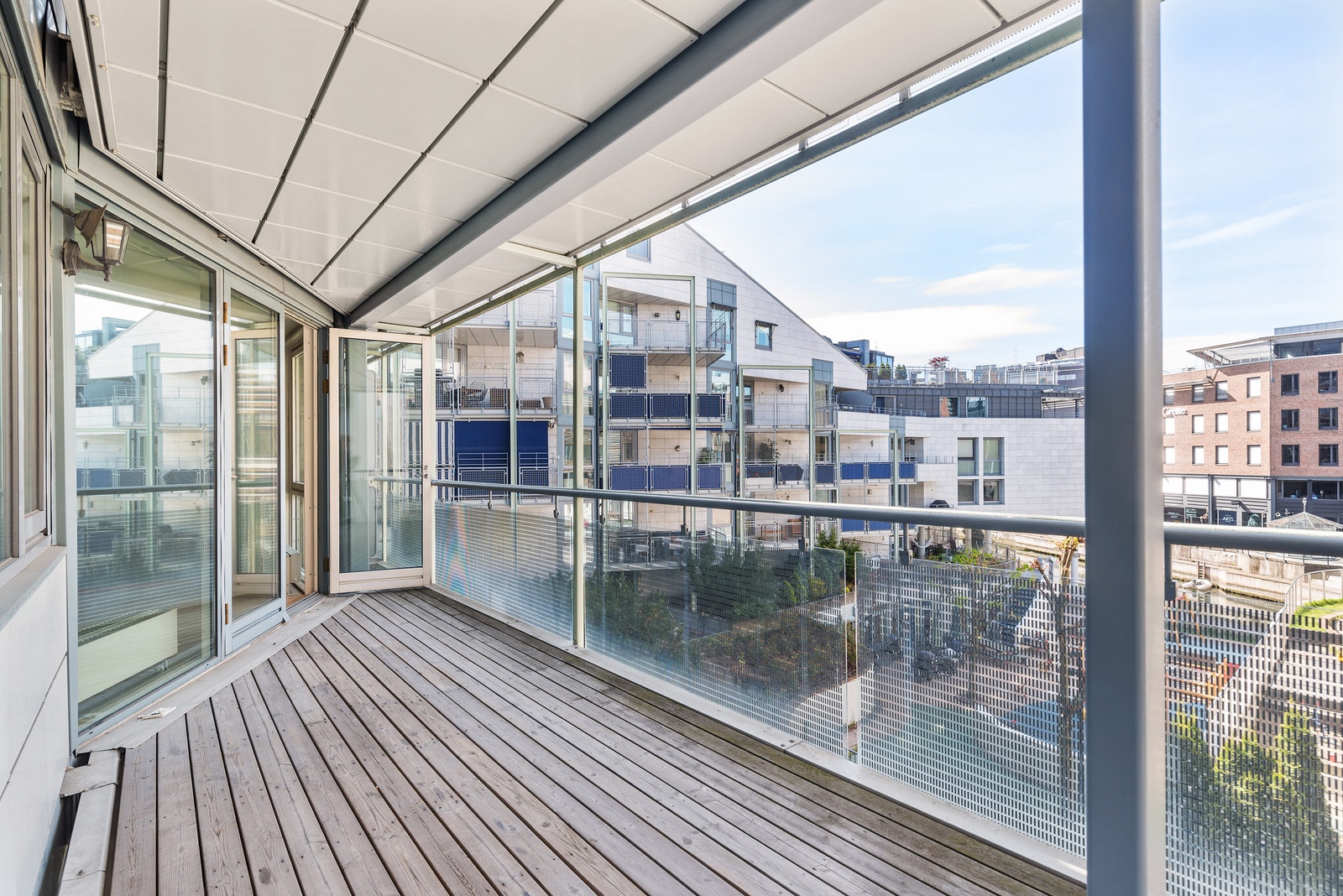 Balkong med gode solforhold. Galleribilde