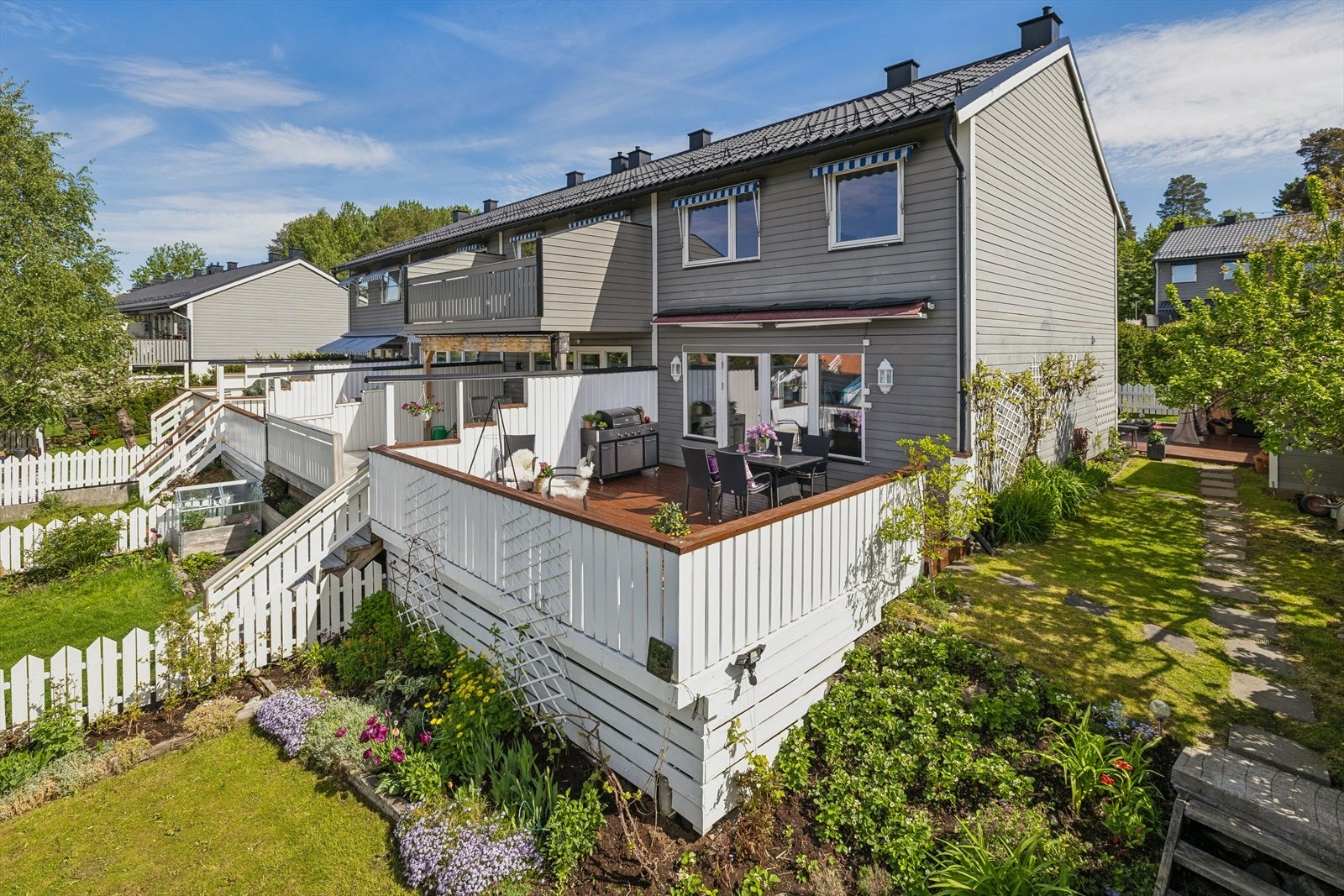 Lokalmegler Arian Farzinpour v/ DNB Eiendom har gleden av å presentere Øvre Prinsdals vei 24N! Galleribilde