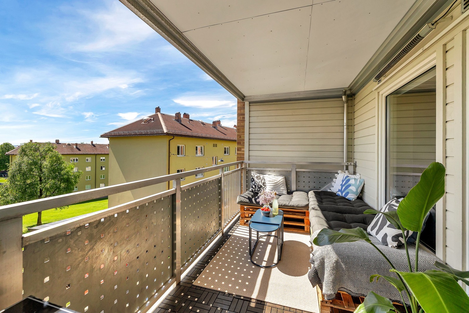 Her nytes solen fra omtrent klokken 10 om morgenen til langt utpå kvelden i sommermånedene. Galleribilde