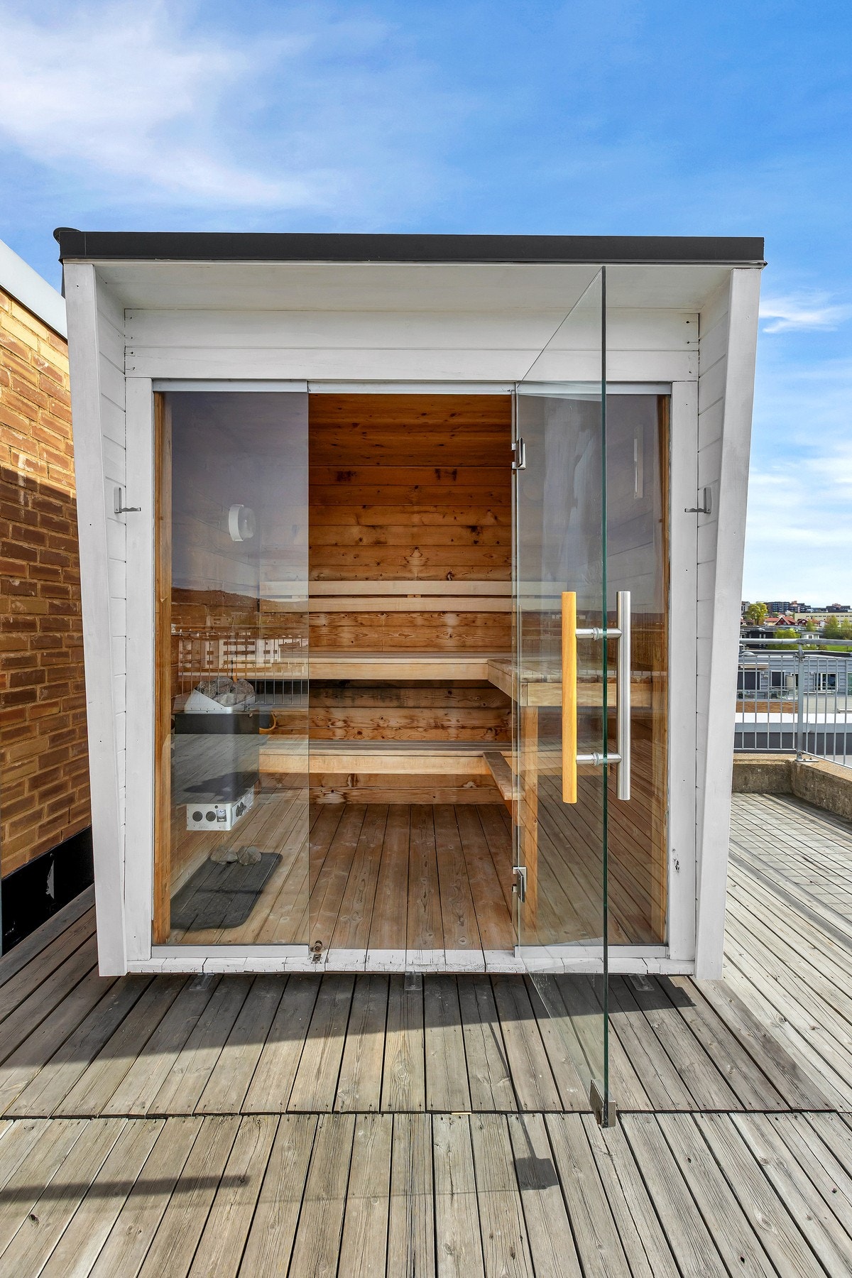 På takterrassen finner du også badstue. Galleribilde